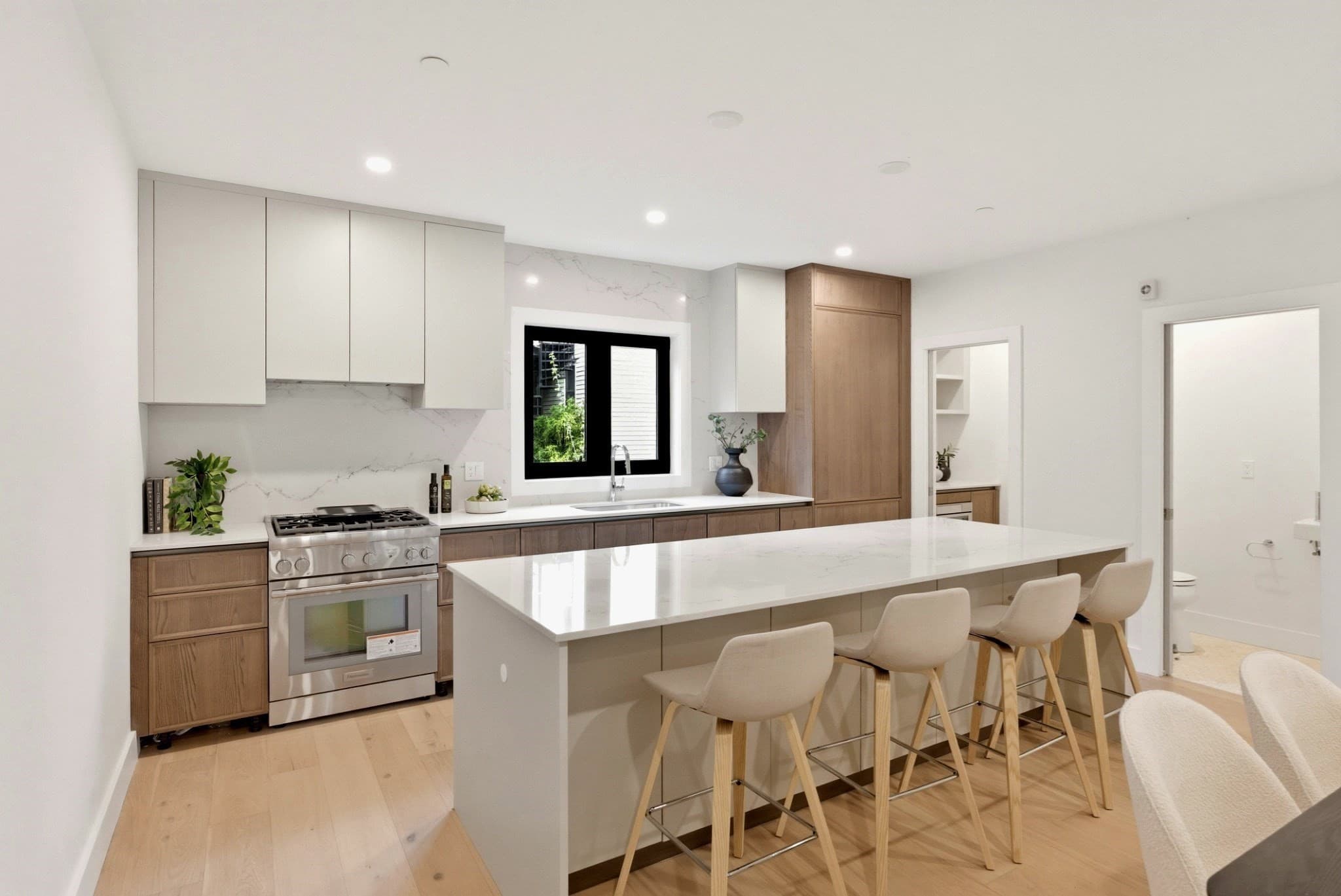 Condominium at 209 Tudor Street # 3, Boston MA 02127, Boston, photo 7 of 24