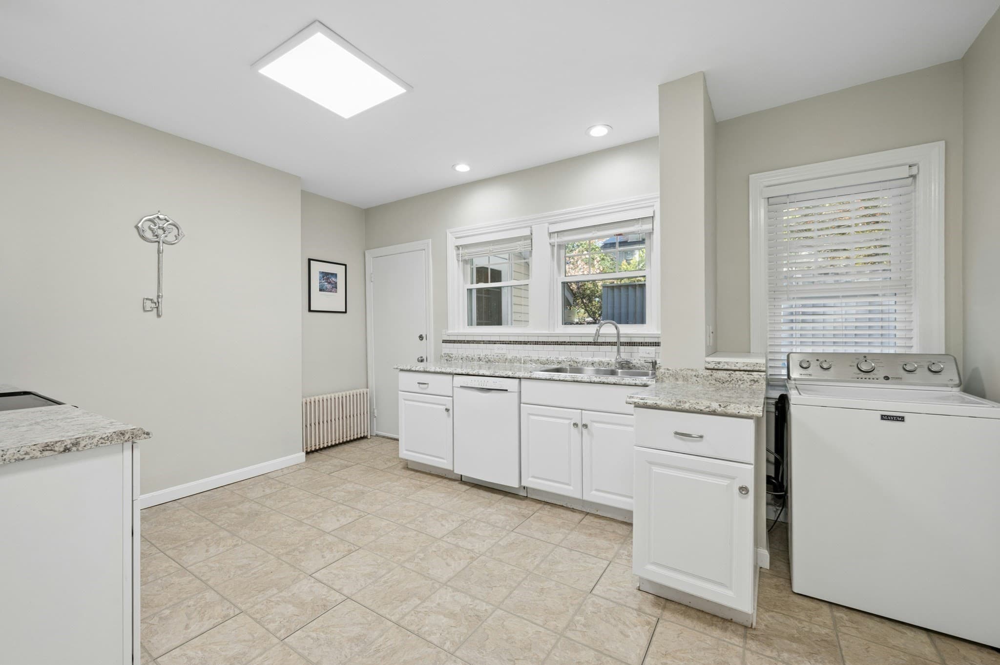 Condominium at 27 Pomona Road # 27, Worcester MA 01602, photo 17 of 42