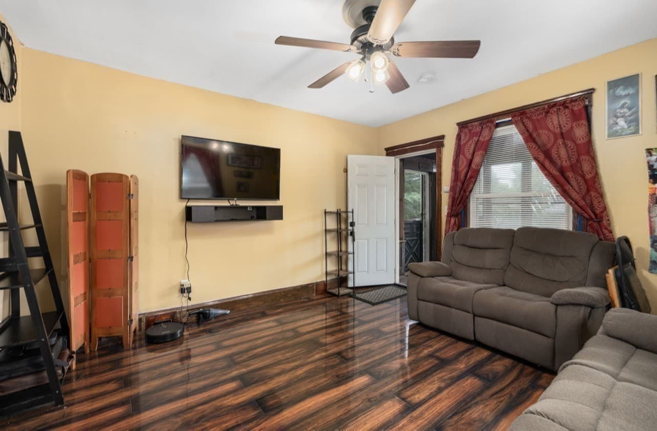 Multi Family at 628 Cumberland Hill Rd, Woonsocket RI 02895, Woonsocket, photo 17 of 38