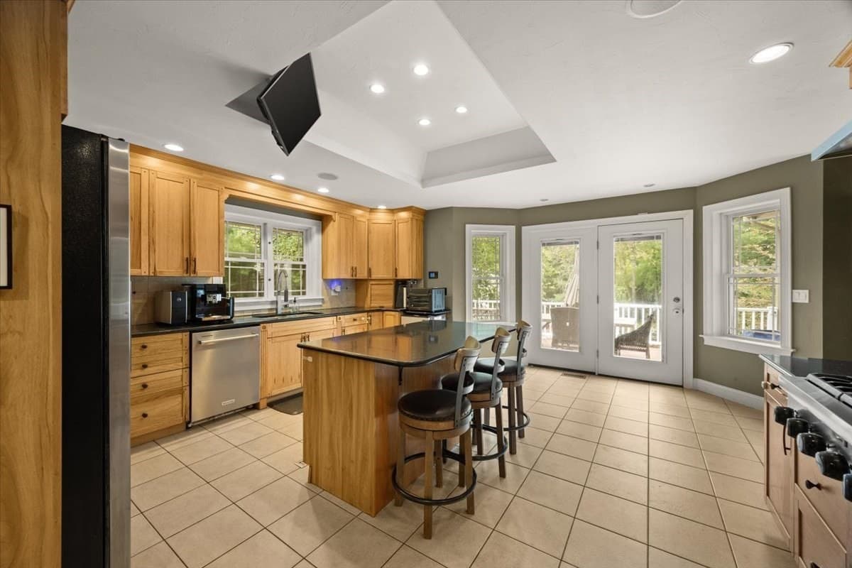 Single Family Residence at 10 Anderson Way, Lakeville MA 02347, Lakeville, photo 16 of 42