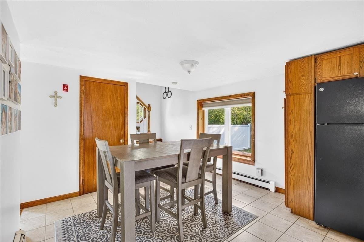 Single Family Residence at 33 White Horse Rd, Plymouth MA 02360, photo 18 of 41