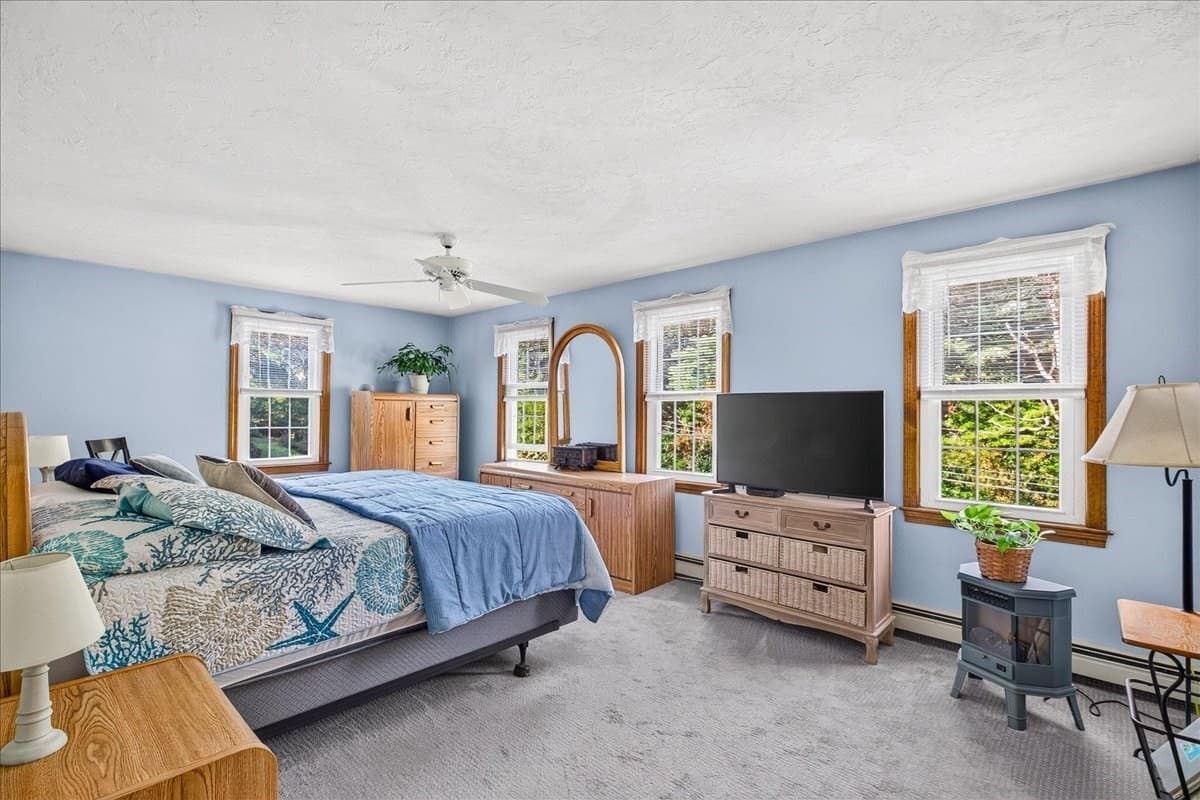 Single Family Residence at 33 White Horse Rd, Plymouth MA 02360, photo 21 of 41