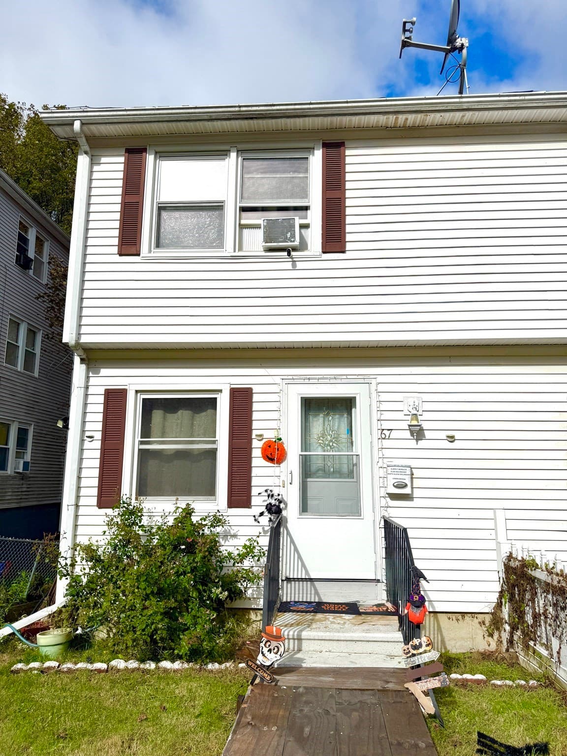 67 Everard St, Worcester MA 01605