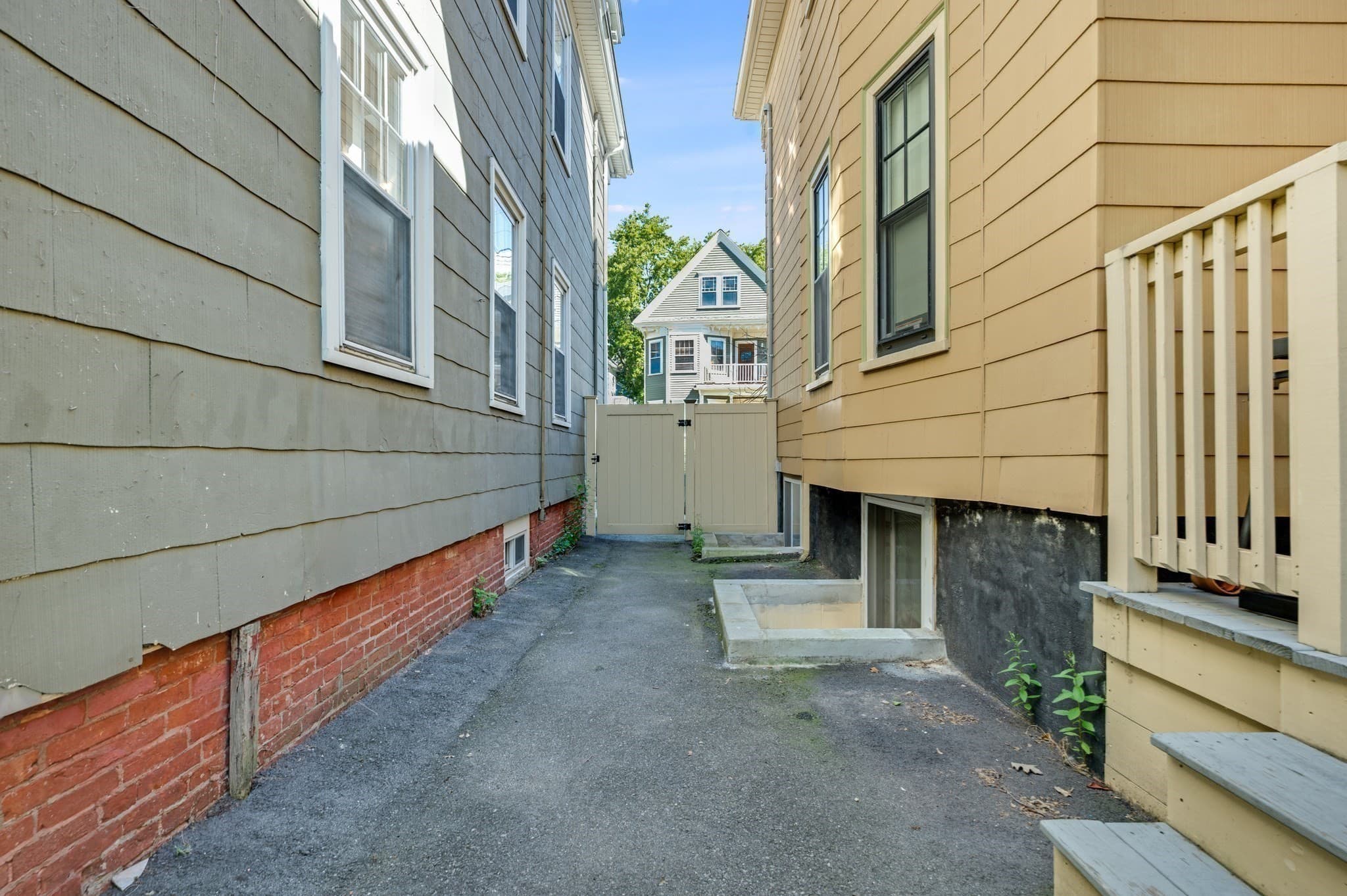 Condominium at 292 Summer Street # 2, Somerville MA 02144, Somerville, photo 30 of 34
