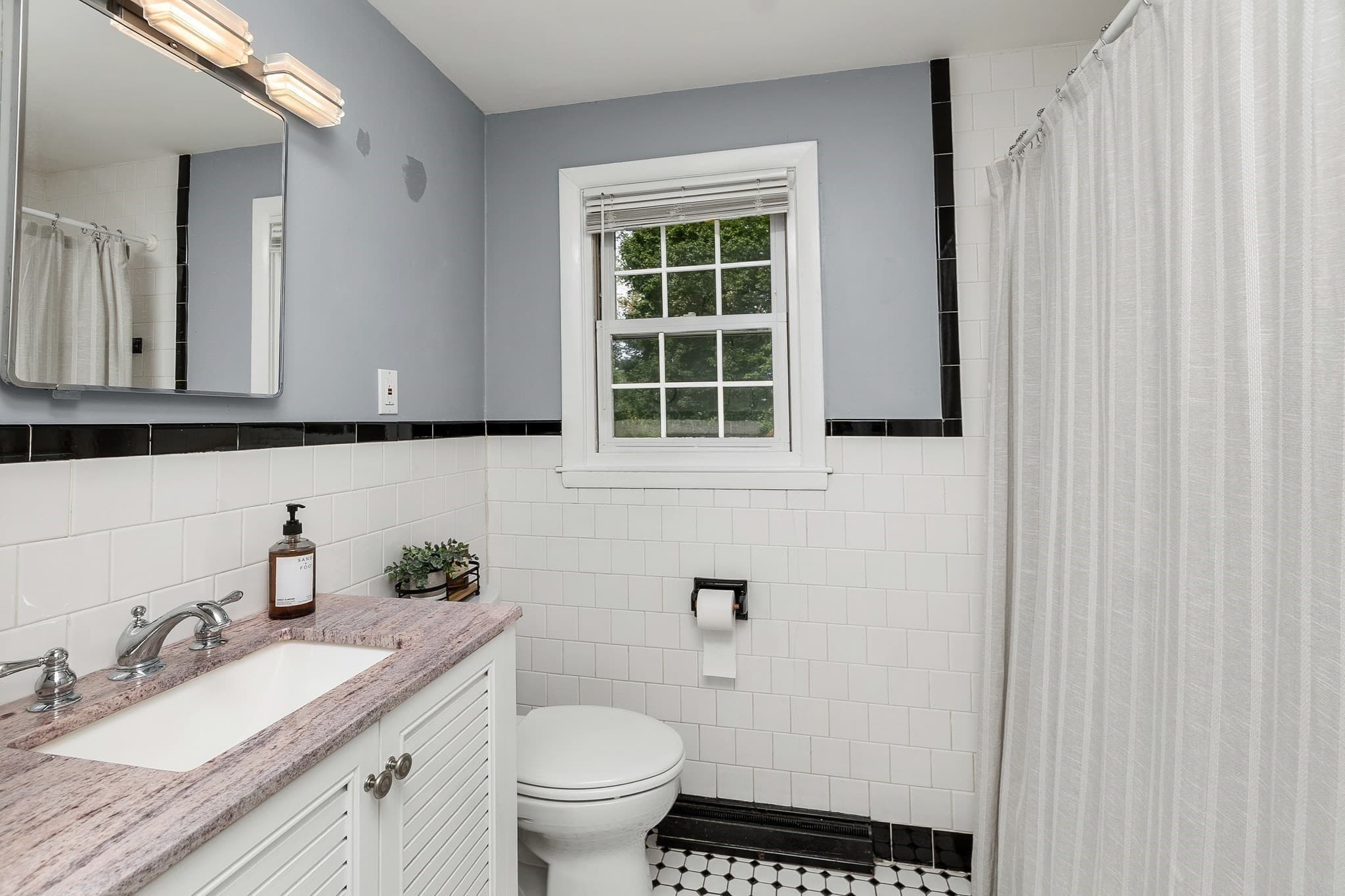 Single Family Residence at 105 Beach St, Foxboro MA 02035, Foxboro, photo 12 of 30