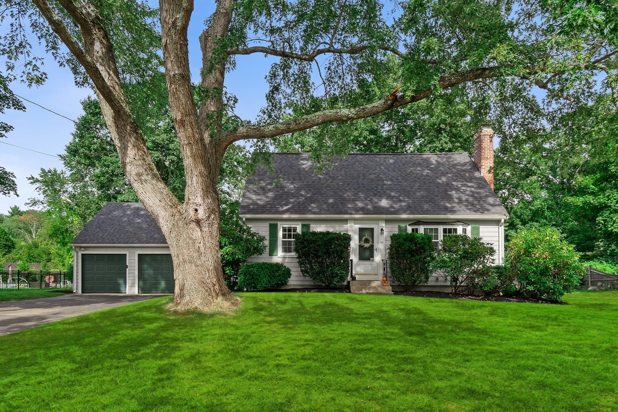 105 Beach St, Foxboro MA 02035