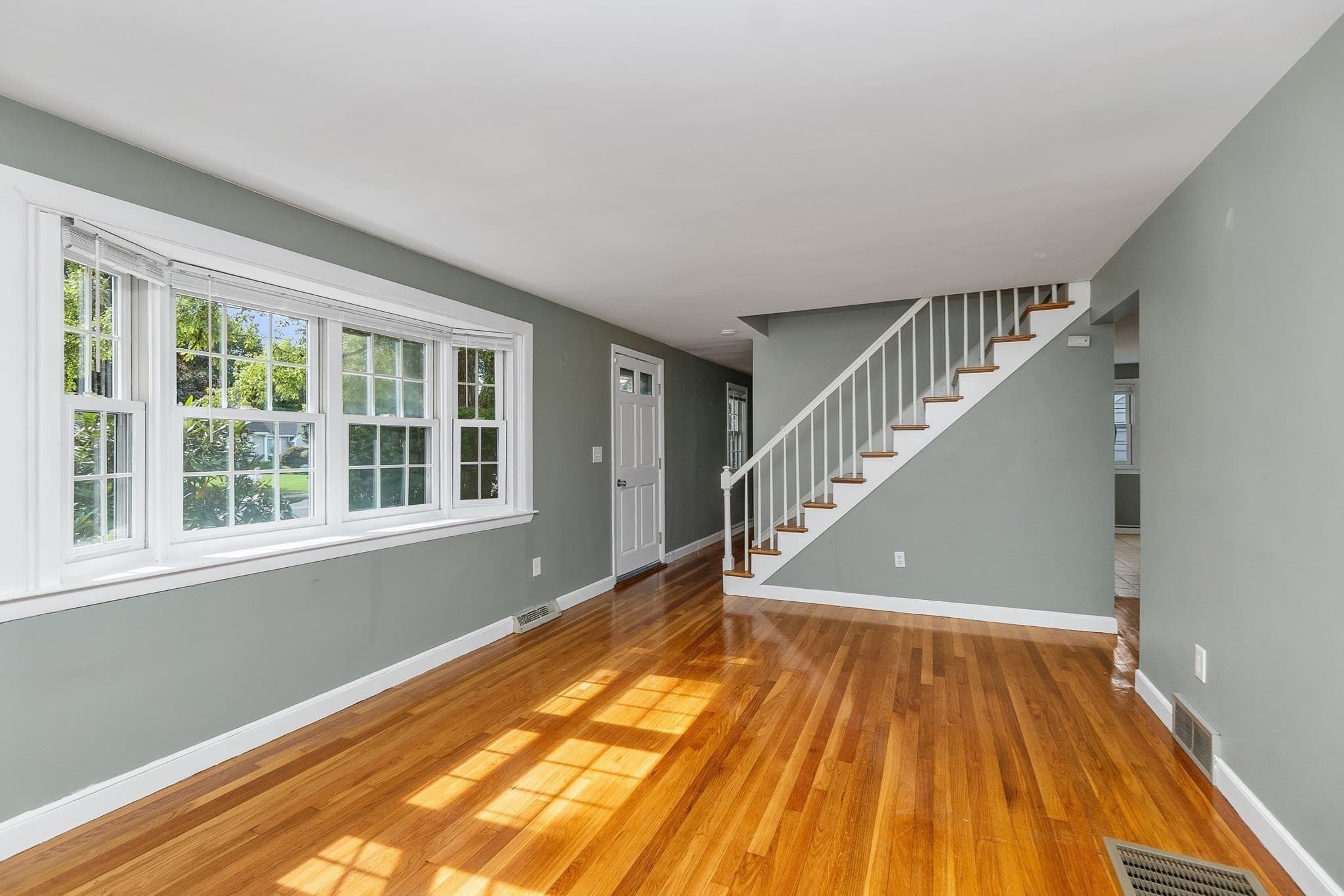 Single Family Residence at 105 Beach St, Foxboro MA 02035, Foxboro, photo 9 of 30