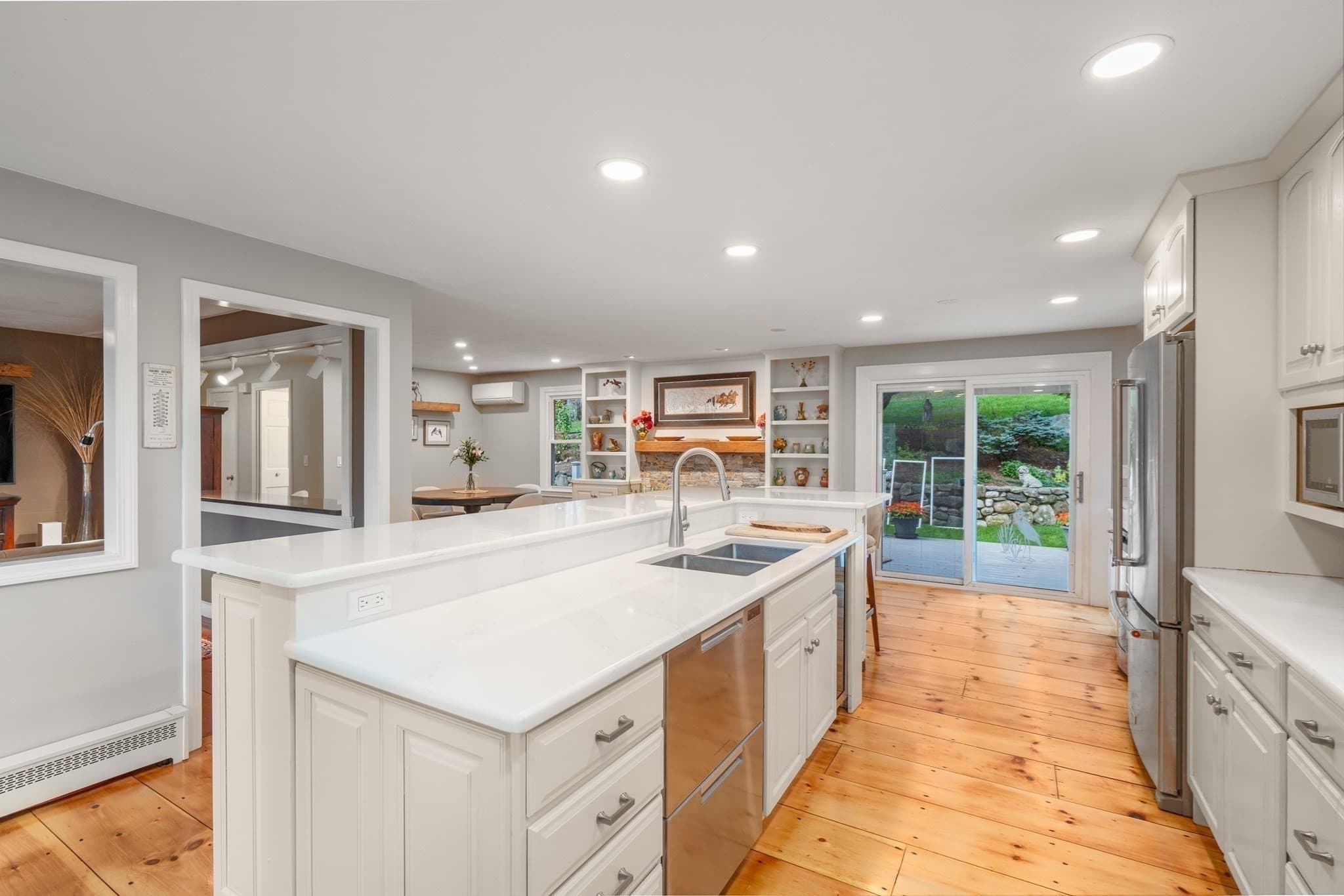 Single Family Residence at 64 Pine Hill Road, Southborough MA 01772, Southborough, photo 8 of 33