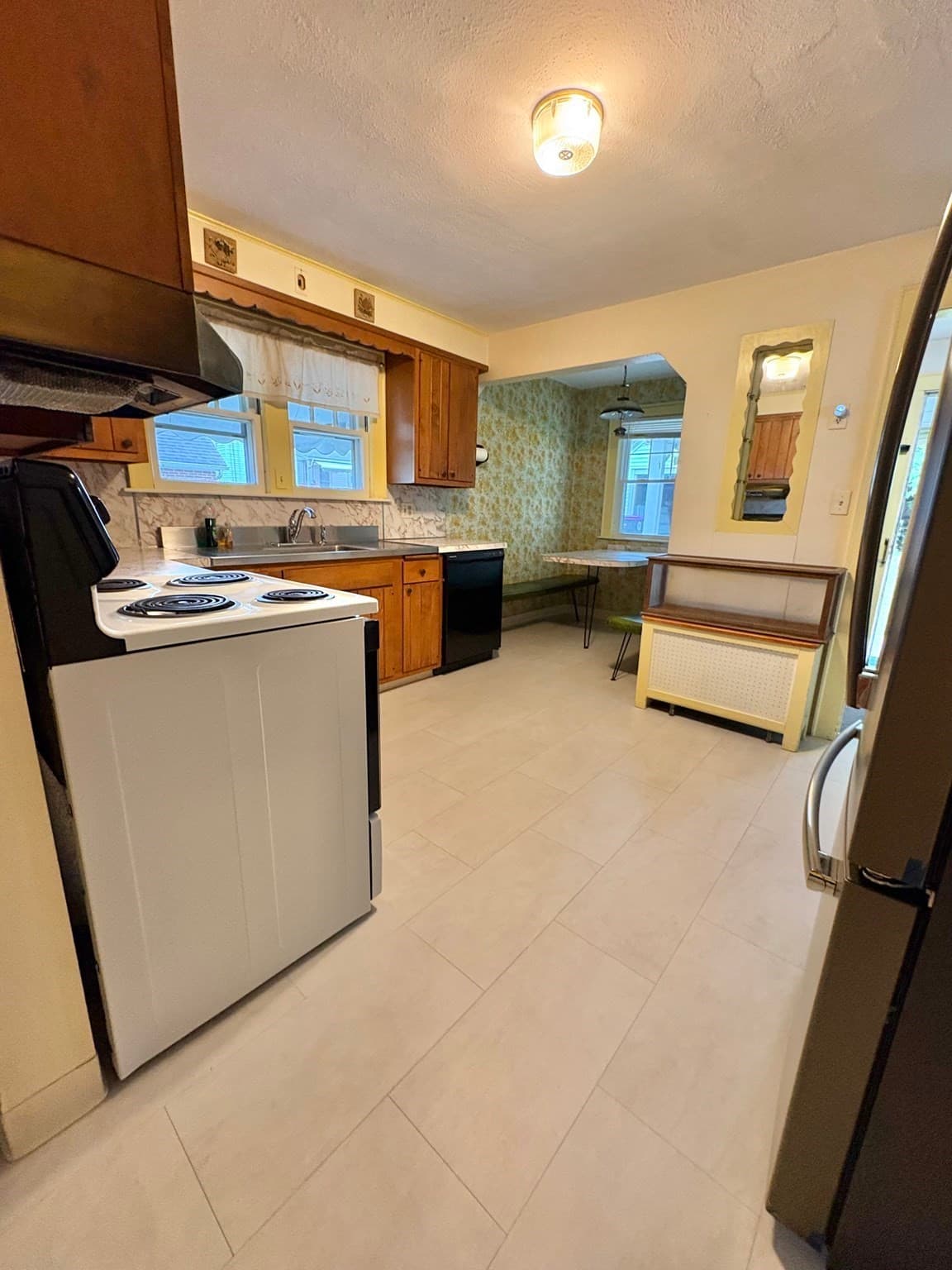 Single Family Residence at 23 Keefe Avenue, Holyoke MA 01040, Holyoke, photo 12 of 23