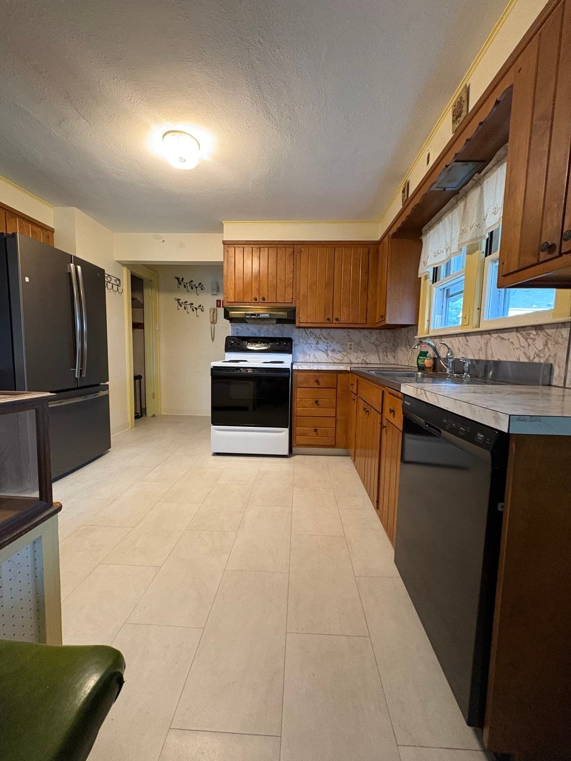 Single Family Residence at 23 Keefe Avenue, Holyoke MA 01040, Holyoke, photo 11 of 23