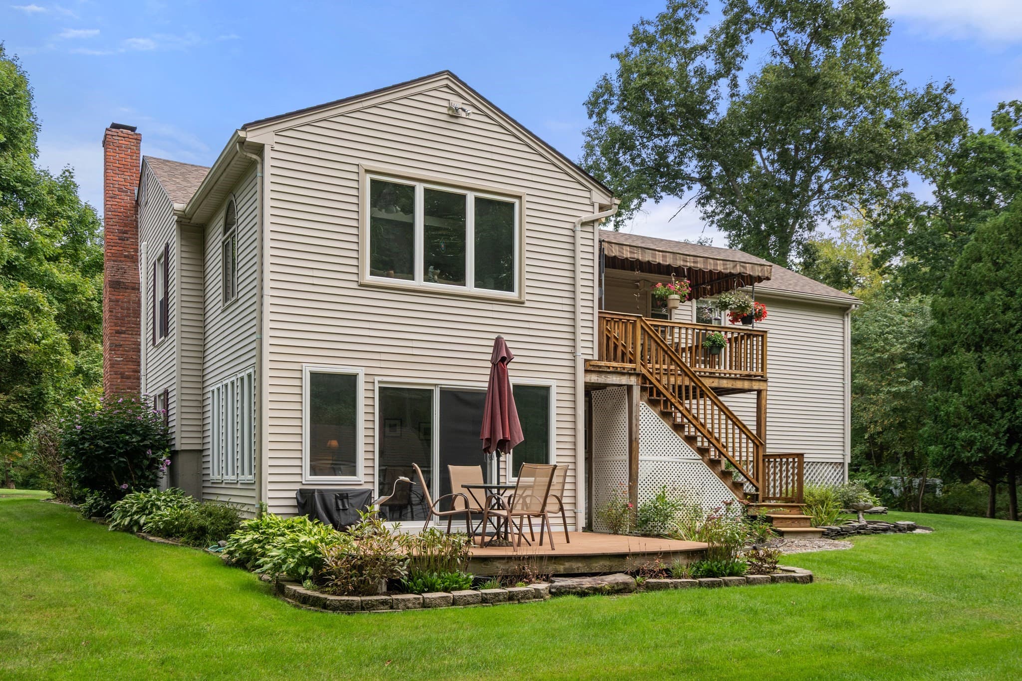 Single Family Residence at 29 Overbrook, East Longmeadow MA 01028, East Longmeadow, photo 6 of 42