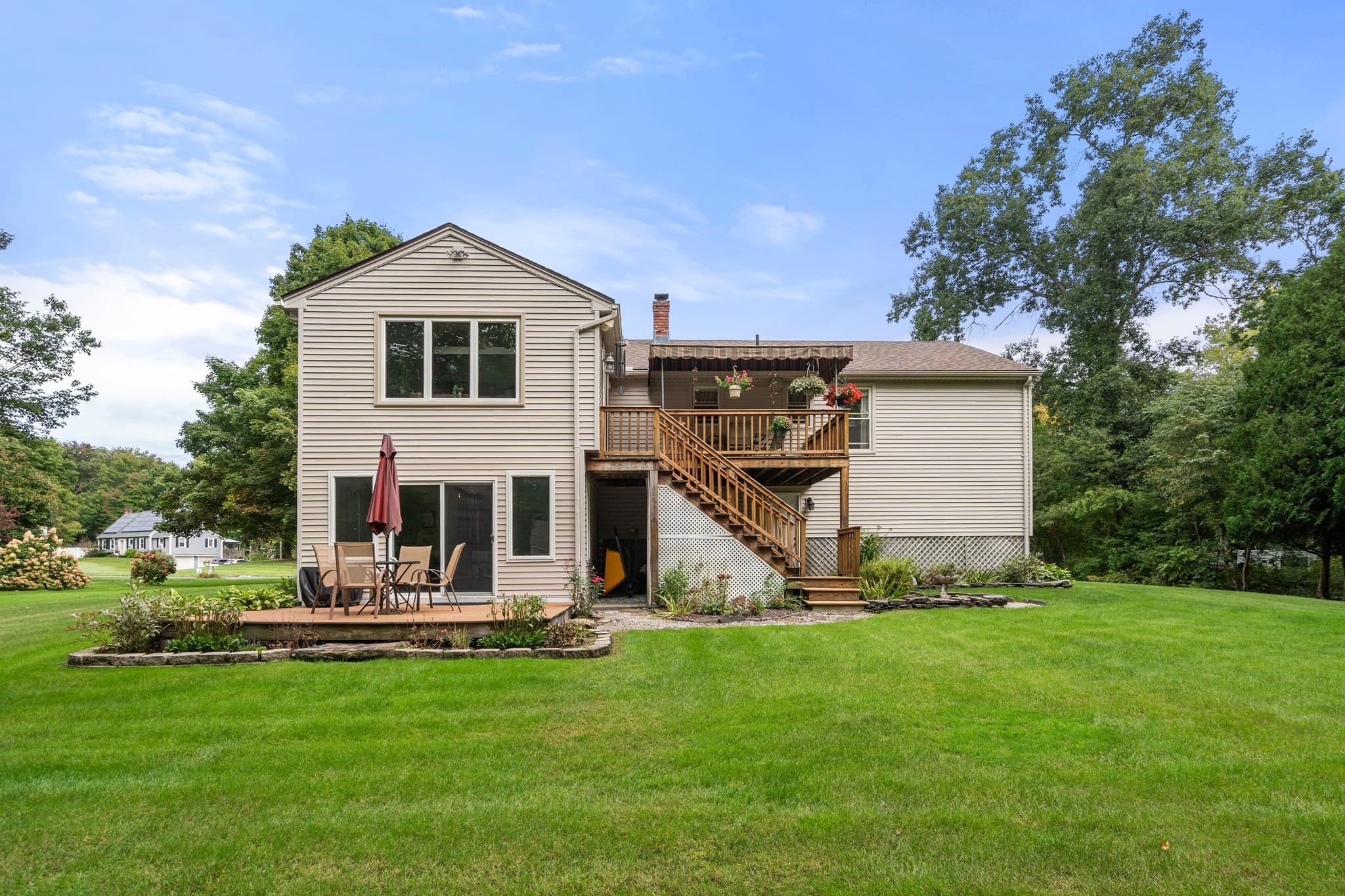 Single Family Residence at 29 Overbrook, East Longmeadow MA 01028, East Longmeadow, photo 7 of 42