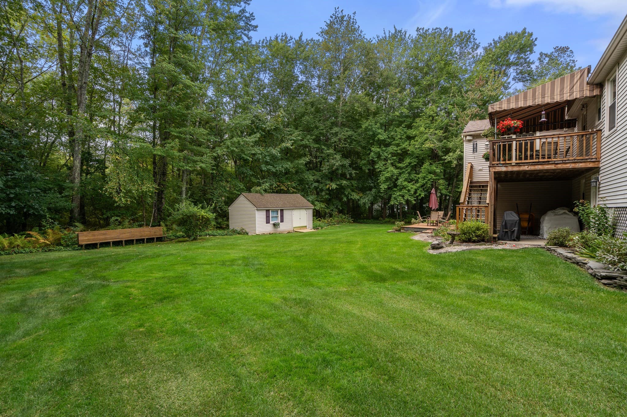 Single Family Residence at 29 Overbrook, East Longmeadow MA 01028, East Longmeadow, photo 9 of 42