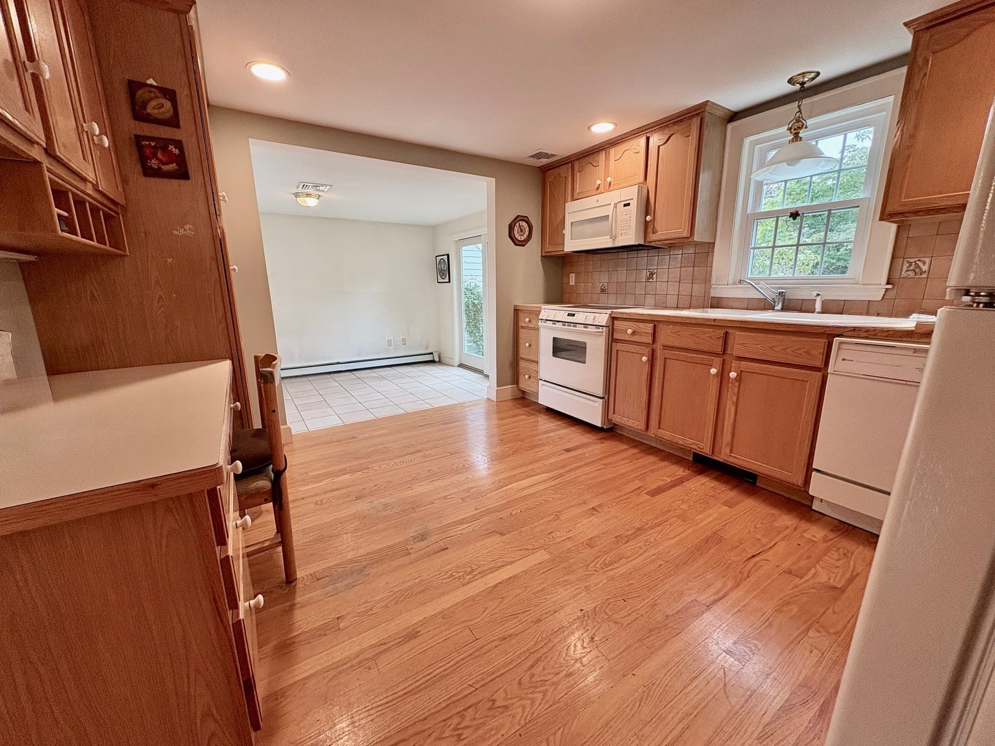 Single Family Residence at 4 Home Meadows Ln, Hingham MA 02043, Hingham, photo 9 of 15