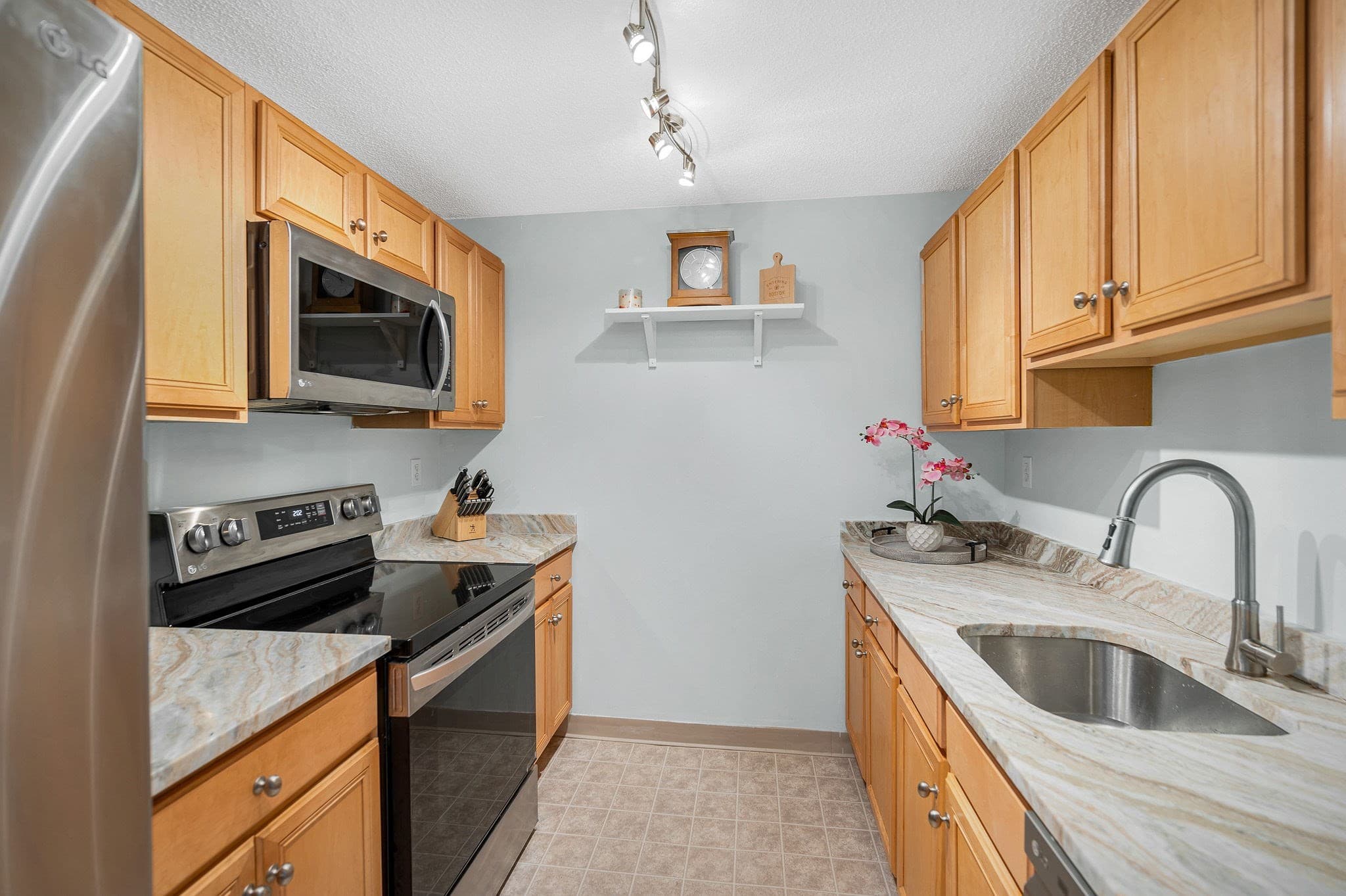 Condominium at 200 Market Street # 3211, Lowell MA 01852, Lowell, photo 4 of 26