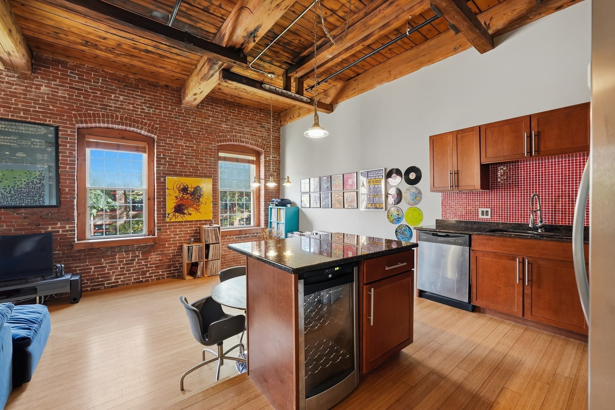 Condominium at 1511 Main Street # C203, Worcester MA 01603, Worcester, photo 8 of 35