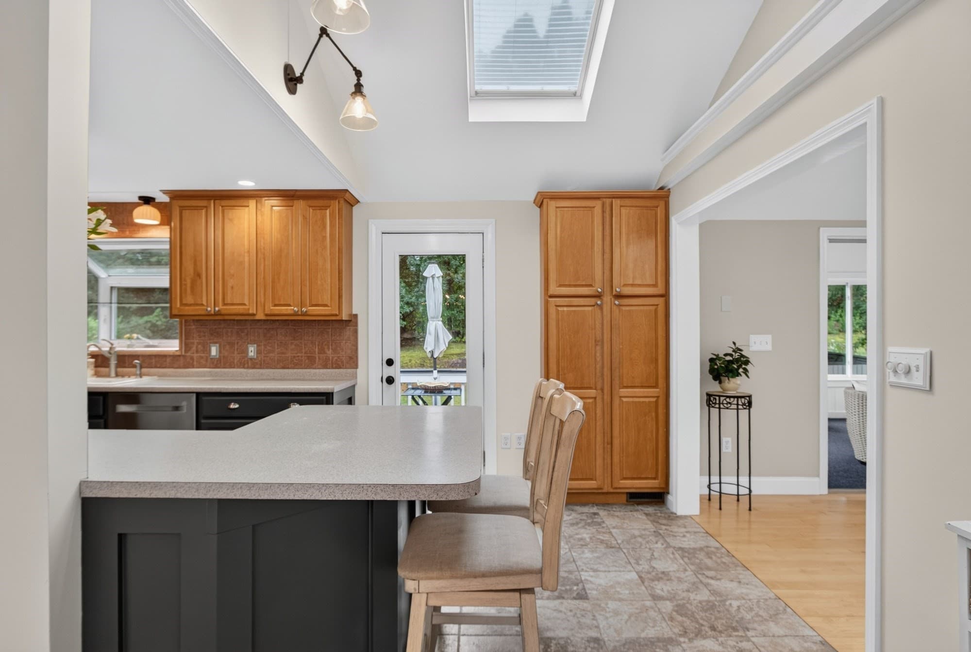 Single Family Residence at 9 Dawn Drive, Chelmsford MA 01824, Chelmsford, photo 10 of 41