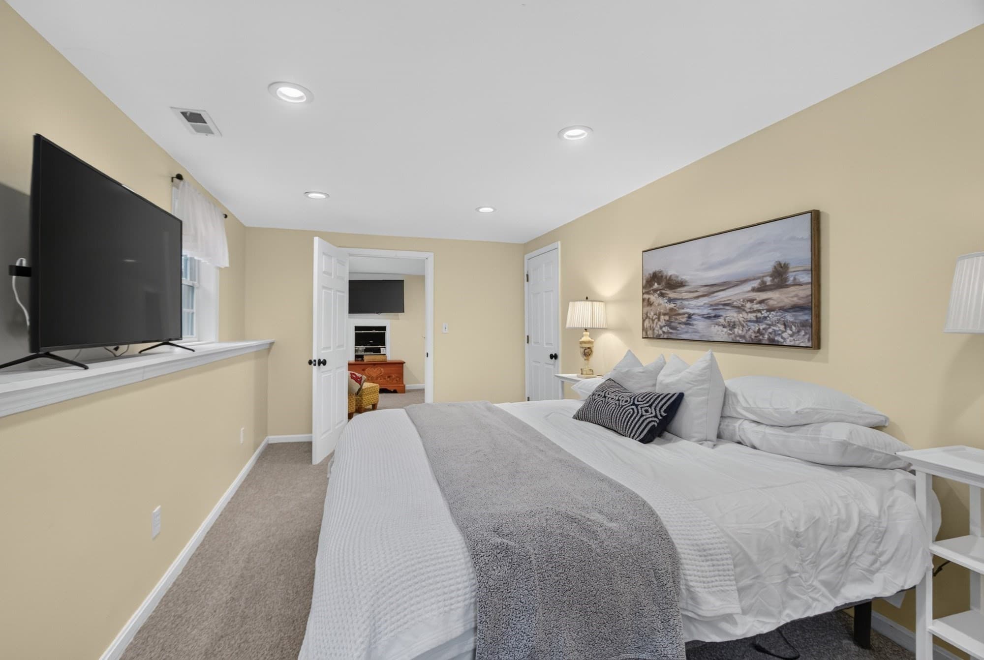 Single Family Residence at 9 Dawn Drive, Chelmsford MA 01824, Chelmsford, photo 31 of 41