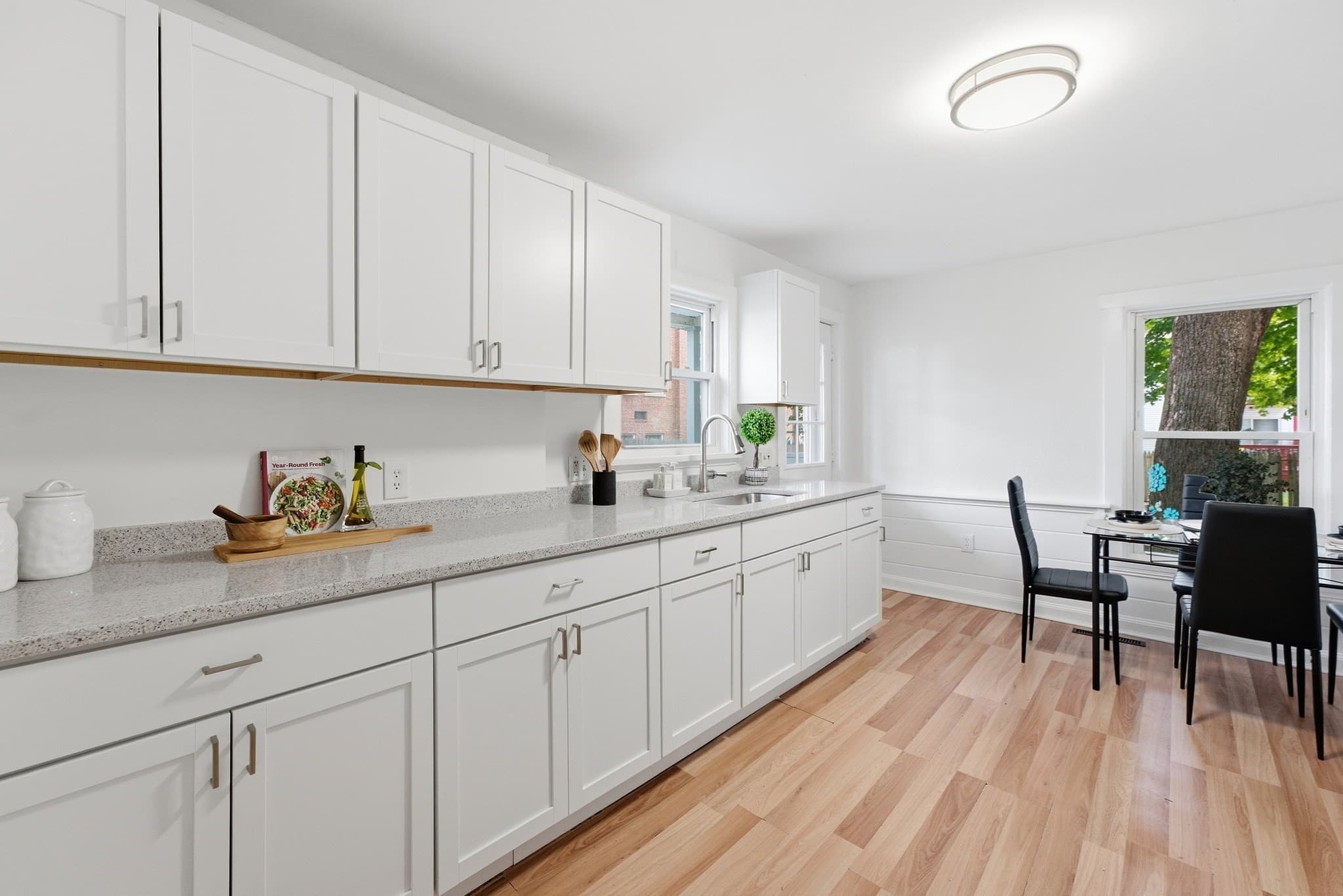Single Family Residence at 73 Jasper St, Springfield MA 01109, Springfield, photo 6 of 38