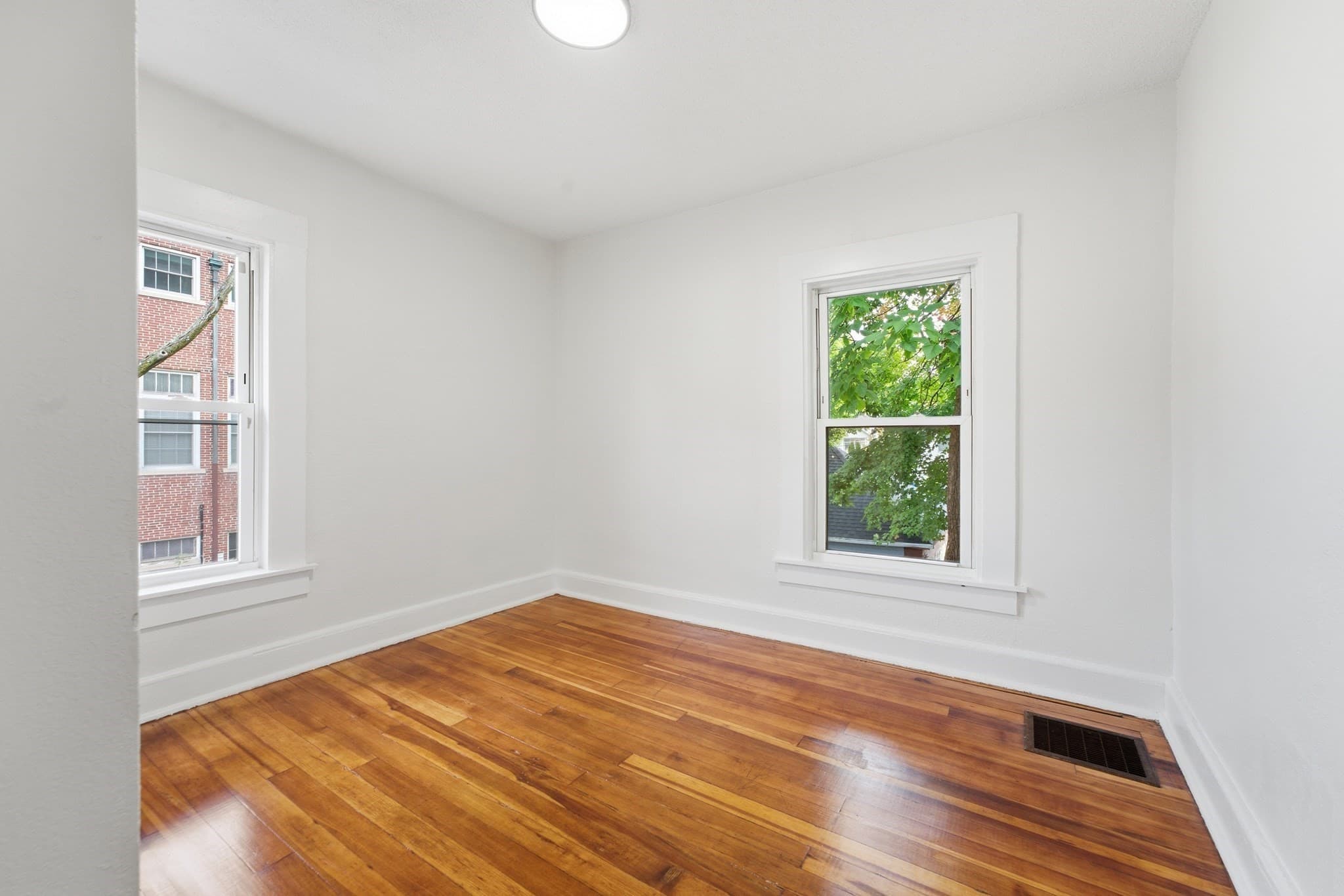 Single Family Residence at 73 Jasper St, Springfield MA 01109, Springfield, photo 15 of 38
