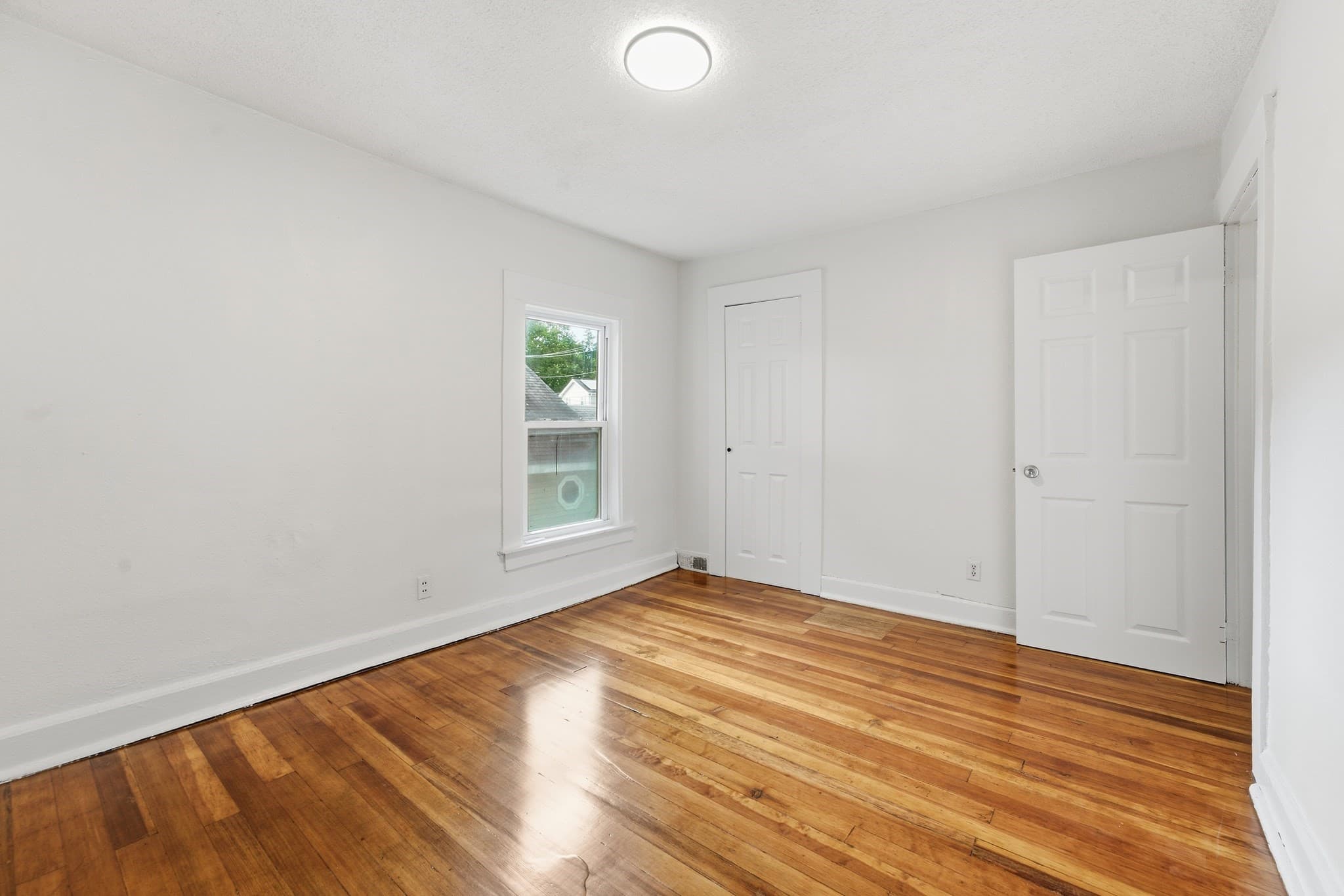 Single Family Residence at 73 Jasper St, Springfield MA 01109, Springfield, photo 19 of 38