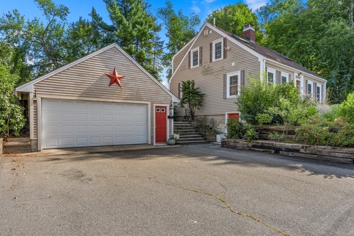 Single Family Residence at 70 Church St, Weymouth MA 02189, Weymouth, photo 30 of 31