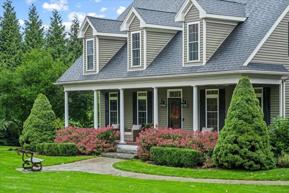Single Family Residence at 111 Paige Hill Rd, Brimfield MA 01010, Brimfield, photo 2 of 40