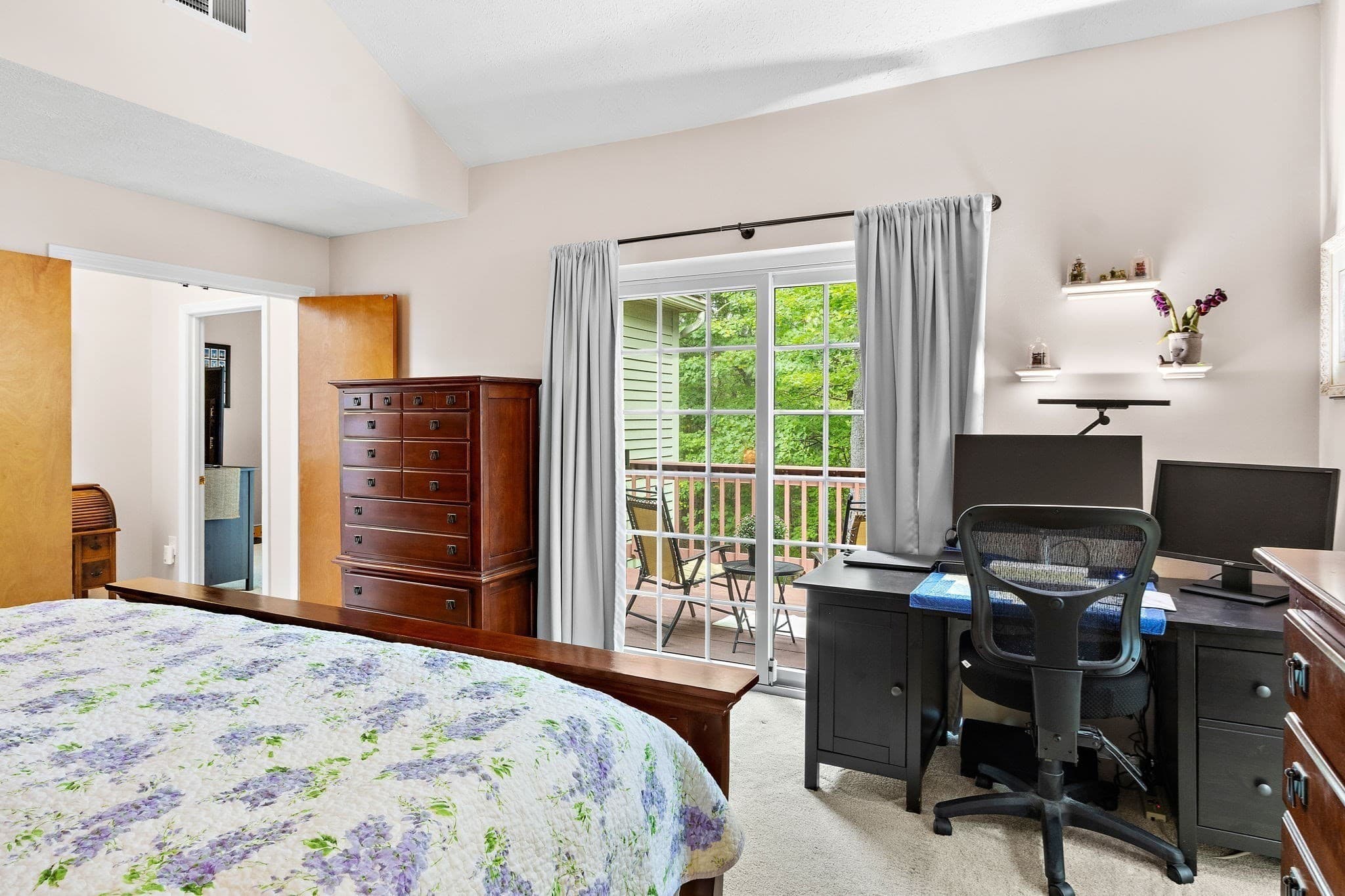 Condominium at 12 Country Club Ln # D, Milford MA 01757, Milford, photo 16 of 30