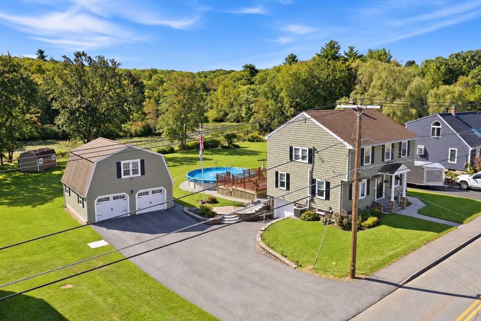 Single Family Residence at 81 Rochdale St, Auburn MA 01501, Auburn, photo 2 of 32