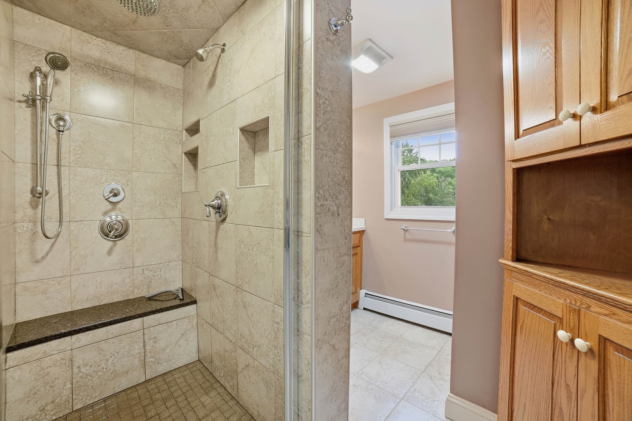Single Family Residence at 81 Rochdale St, Auburn MA 01501, Auburn, photo 24 of 32