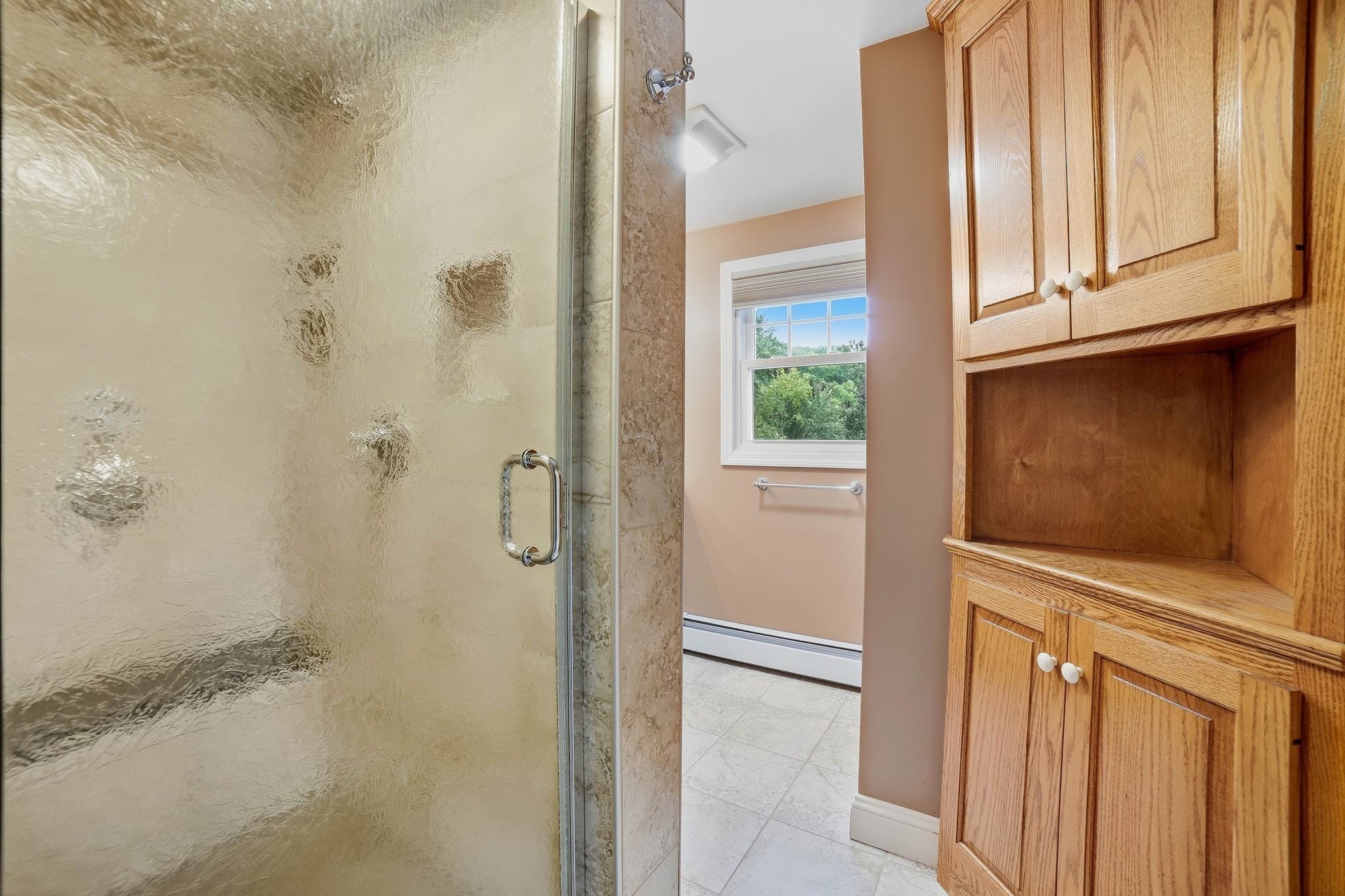 Single Family Residence at 81 Rochdale St, Auburn MA 01501, Auburn, photo 25 of 32
