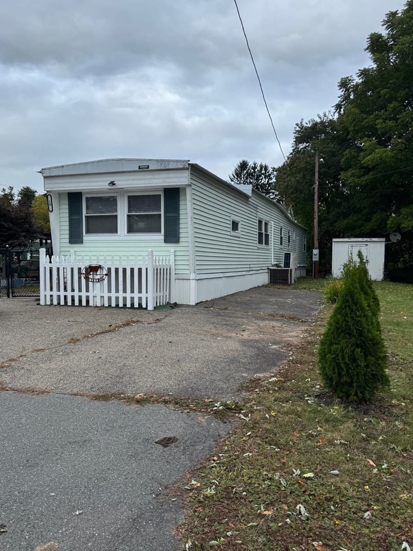 19 Third Ave, Ware MA 01082