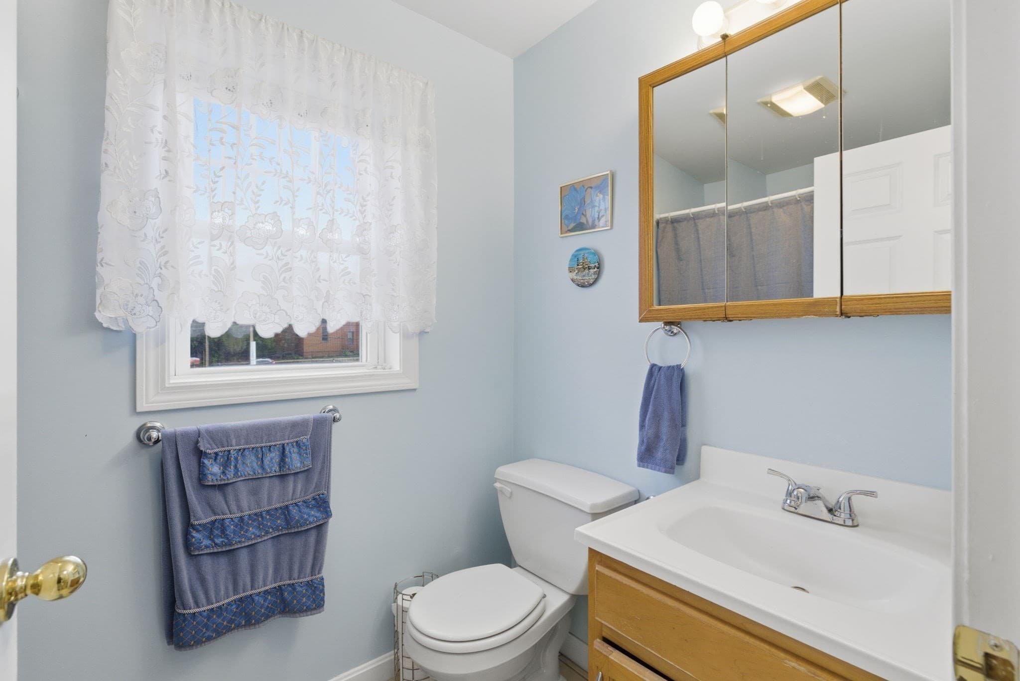 Condominium at 124 Locust St # 124, Haverhill MA 01830, Haverhill, photo 14 of 39