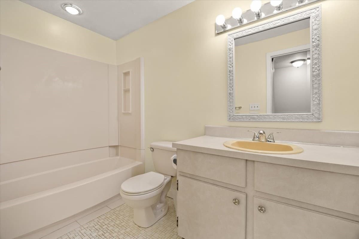 Condominium at 30 Patricia Drive # 30, Stoughton MA 02072, Stoughton, photo 22 of 32