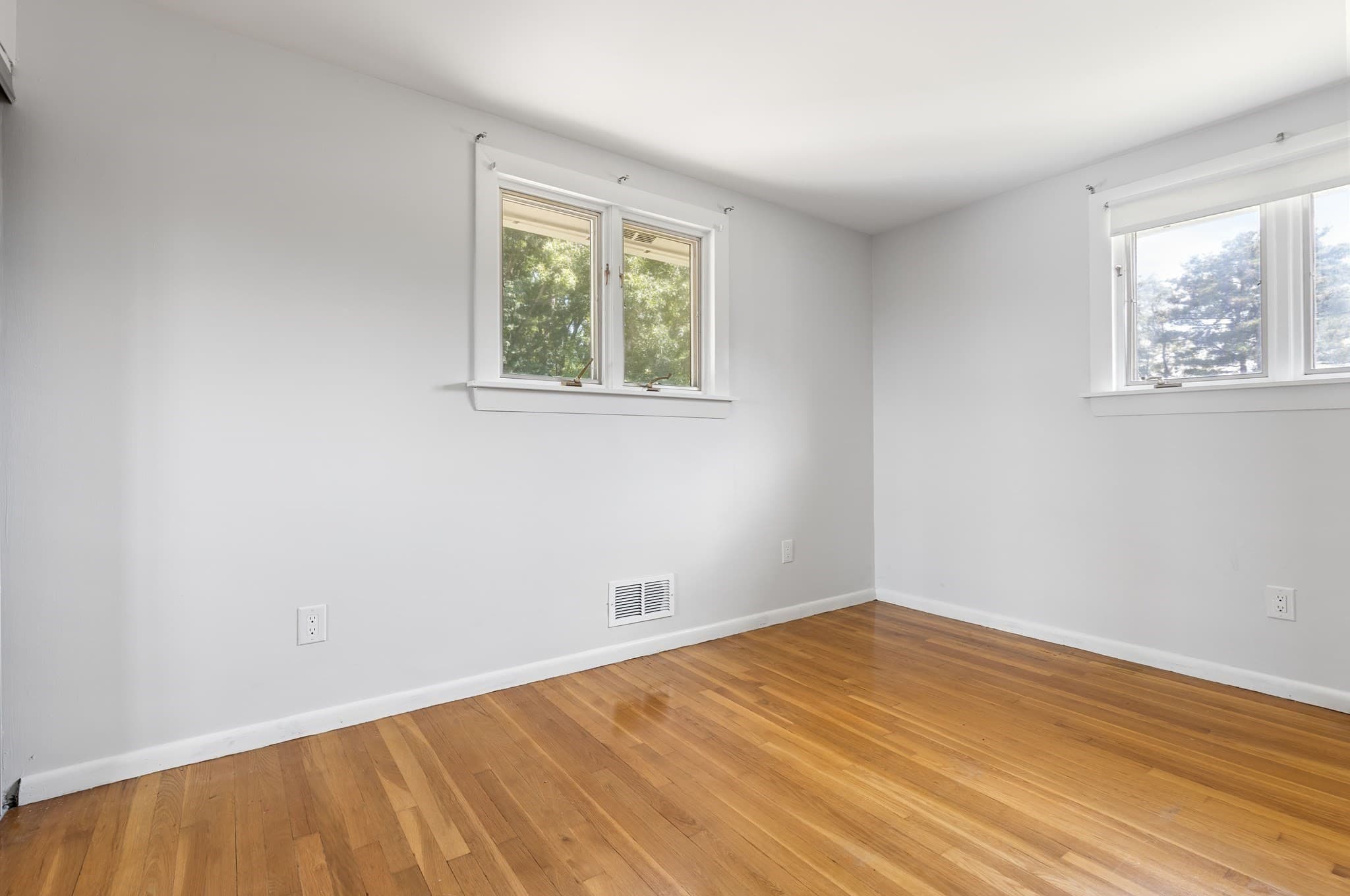 Single Family Residence at 27 Lyman Rd, Framingham MA 01701, Framingham, photo 17 of 28