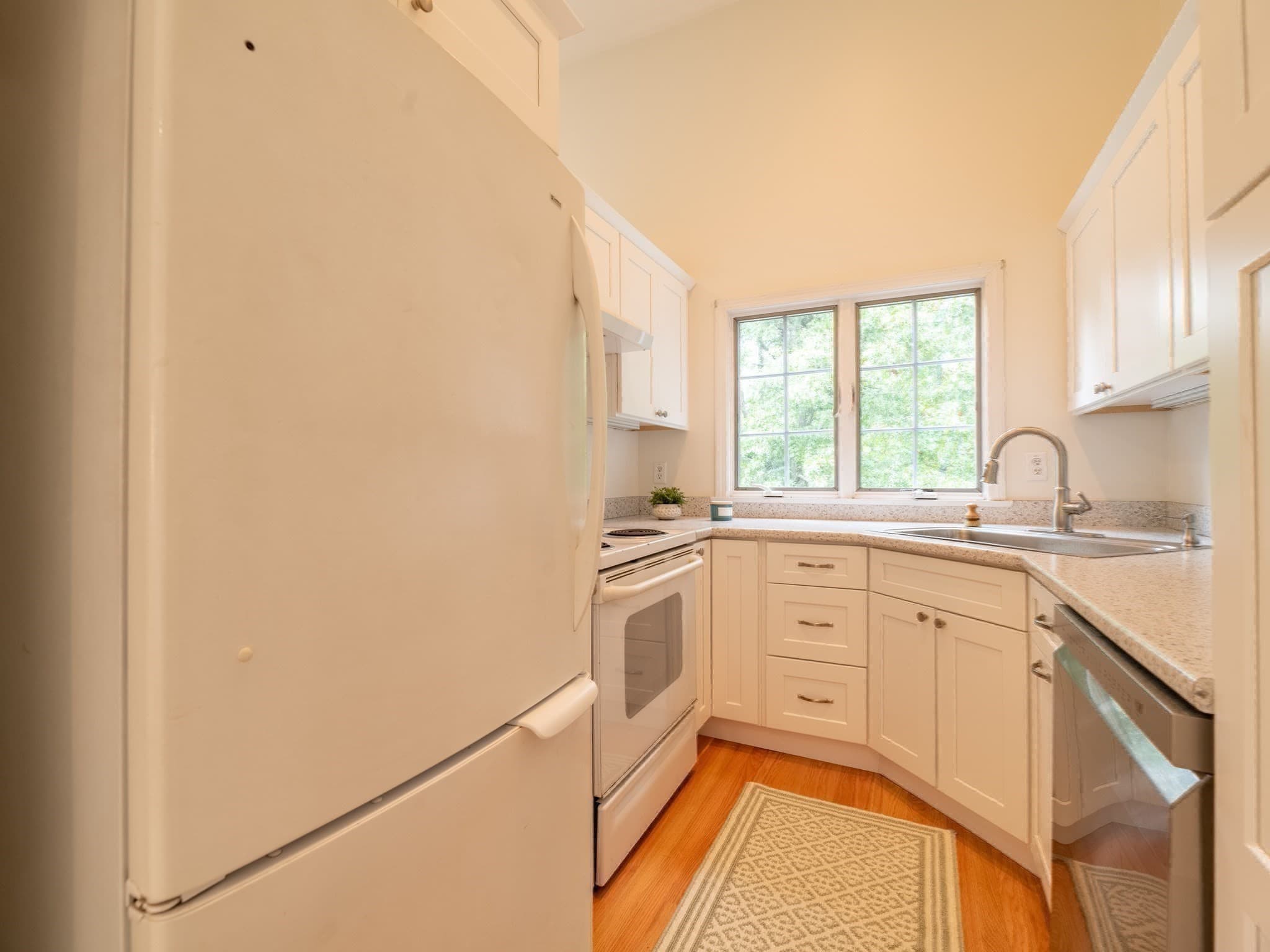 Single Family Residence at 14 Copper Beech Dr, Kingston MA 02364, Kingston, photo 35 of 42