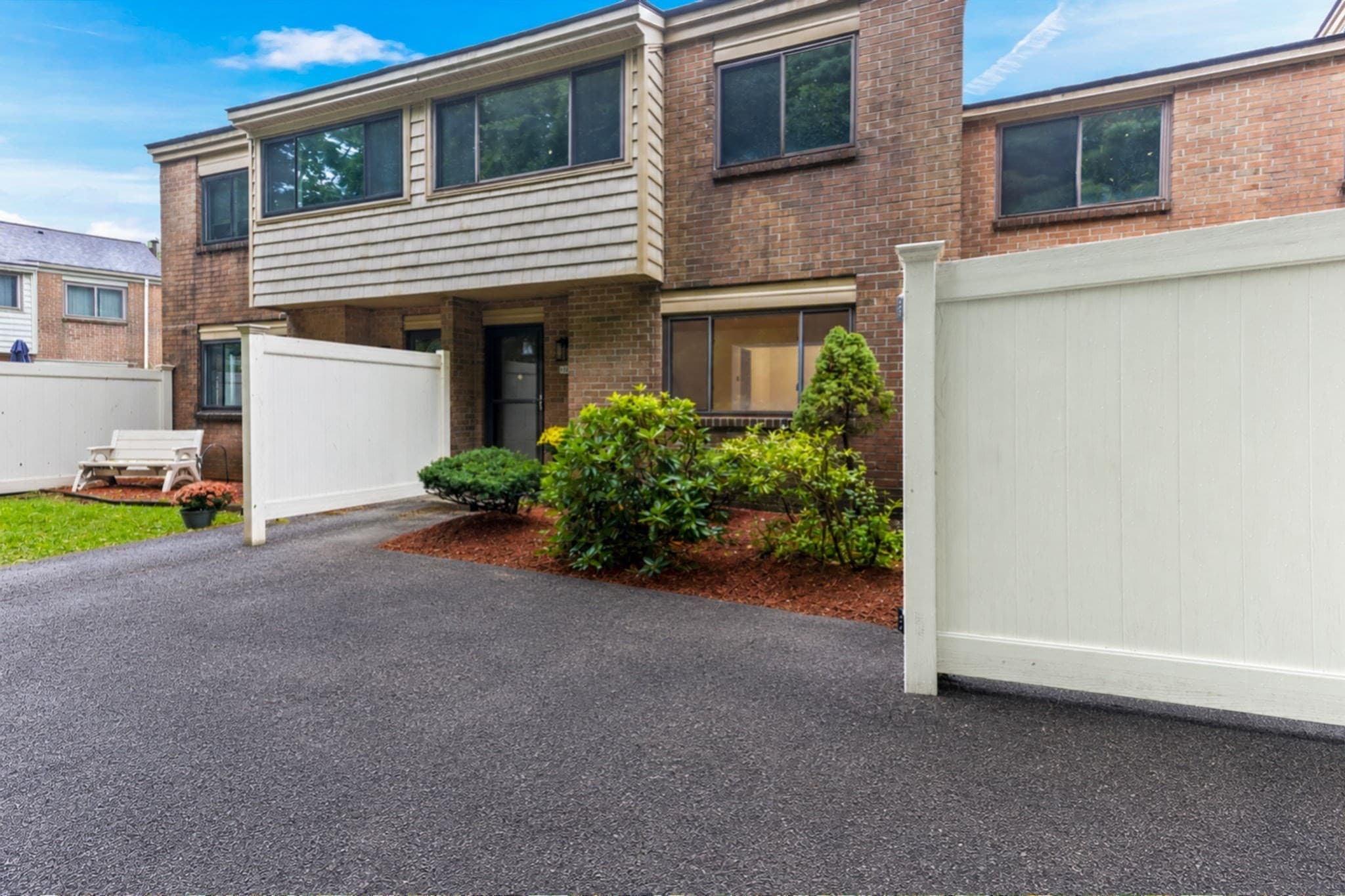 Condominium at 131 Greenbrook Drive # 131, Stoughton MA 02072, Stoughton, photo 3 of 42