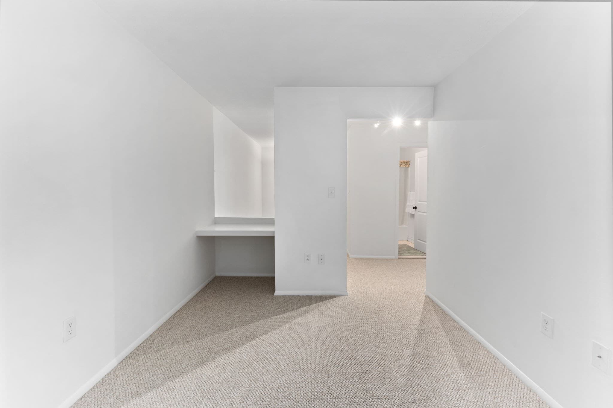 Condominium at 131 Greenbrook Drive # 131, Stoughton MA 02072, Stoughton, photo 25 of 42
