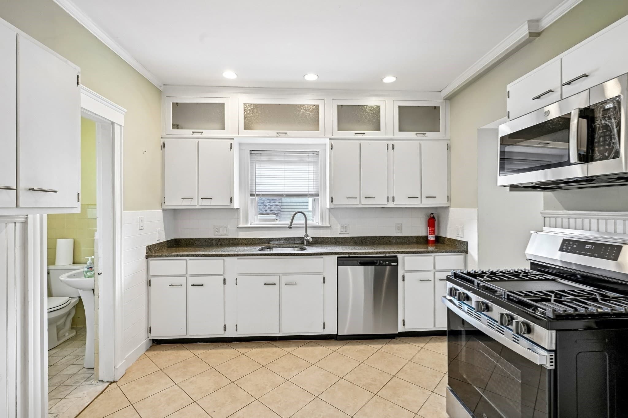 Condominium at 29 Grafton St # 2, Arlington MA 02474, Arlington, photo 15 of 40
