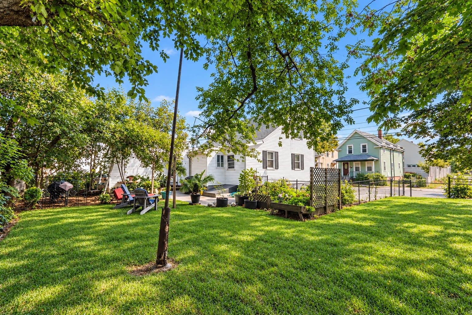 Single Family Residence at 333 Pearl St, Malden MA 02148, Malden, photo 12 of 12