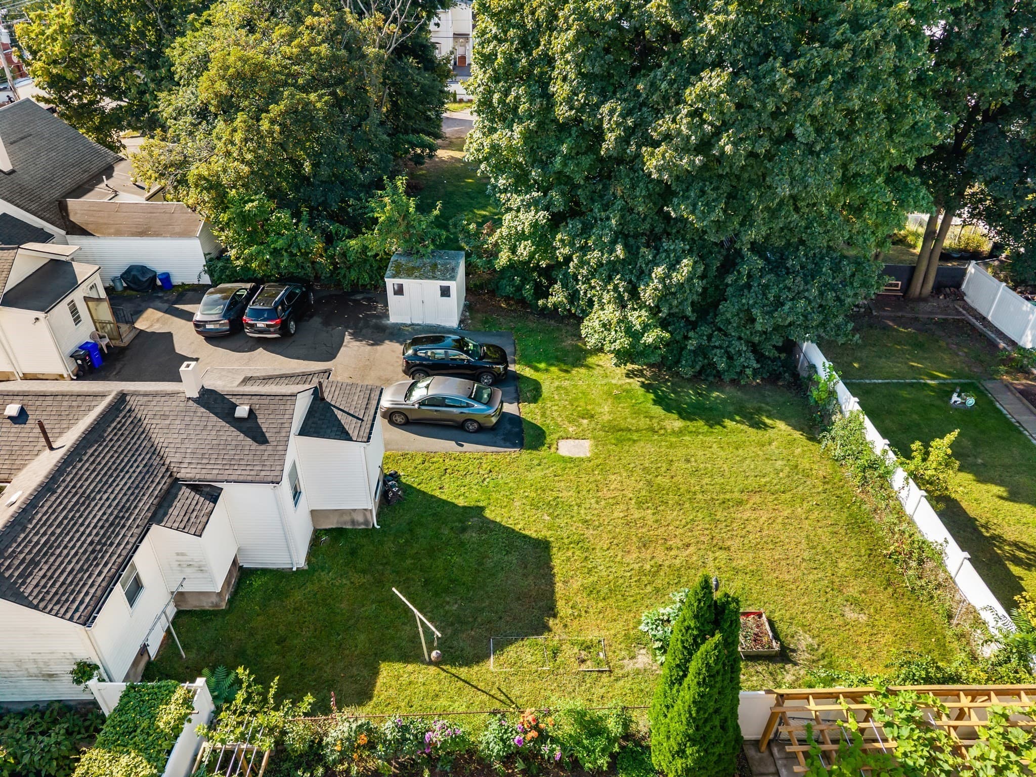 3 Family at 323 Pearl St, Malden MA 02148, Malden, photo 15 of 15