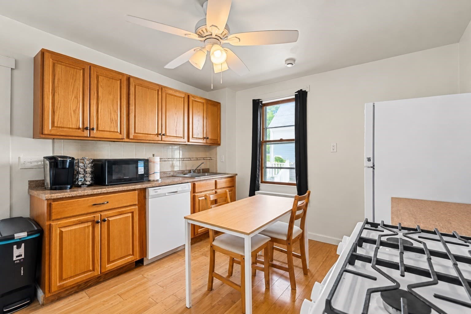 3 Family at 323 Pearl St, Malden MA 02148, Malden, photo 8 of 15