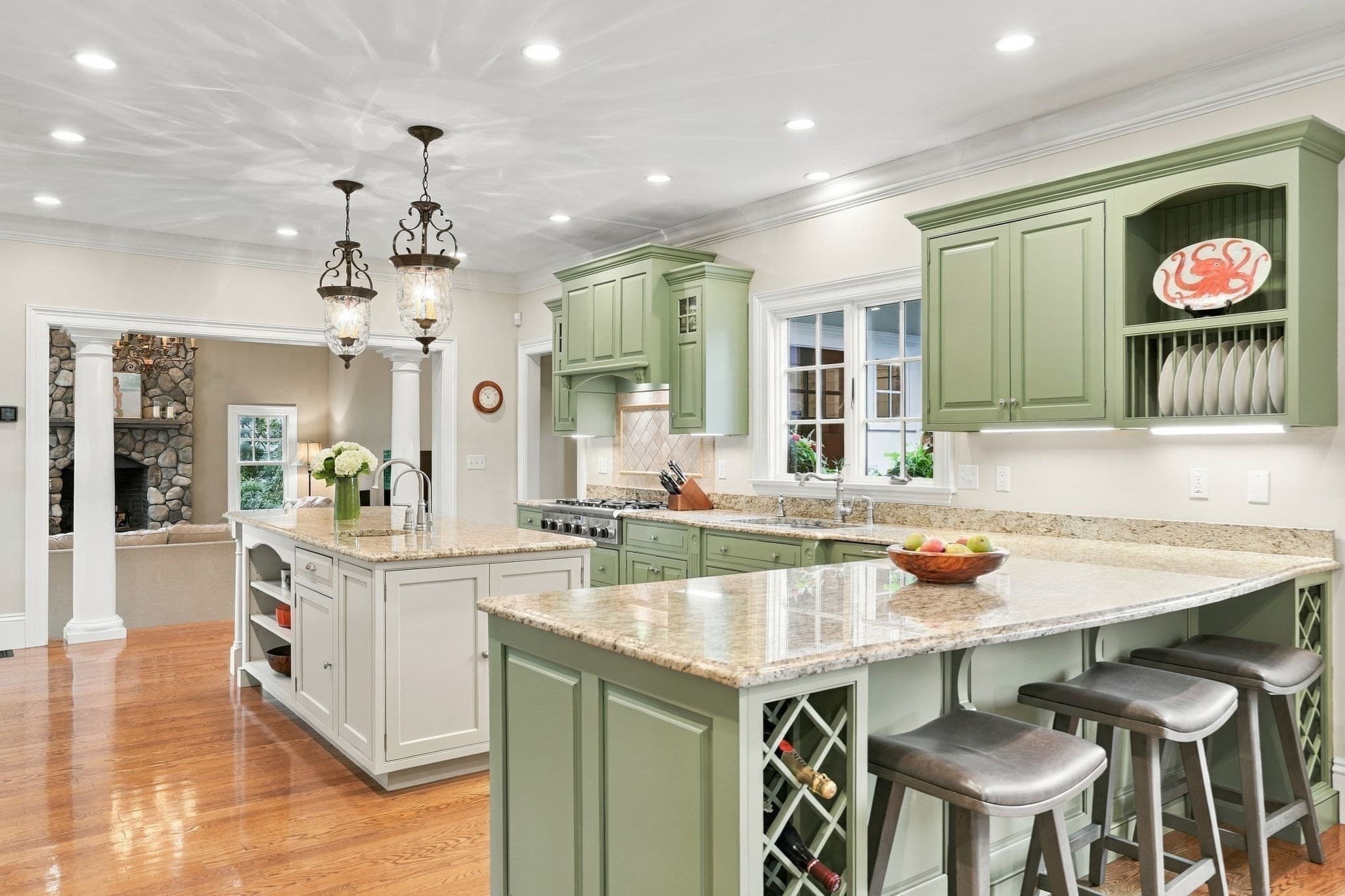 Single Family Residence at 180 Surplus St, Duxbury MA 02332, Duxbury, photo 5 of 36