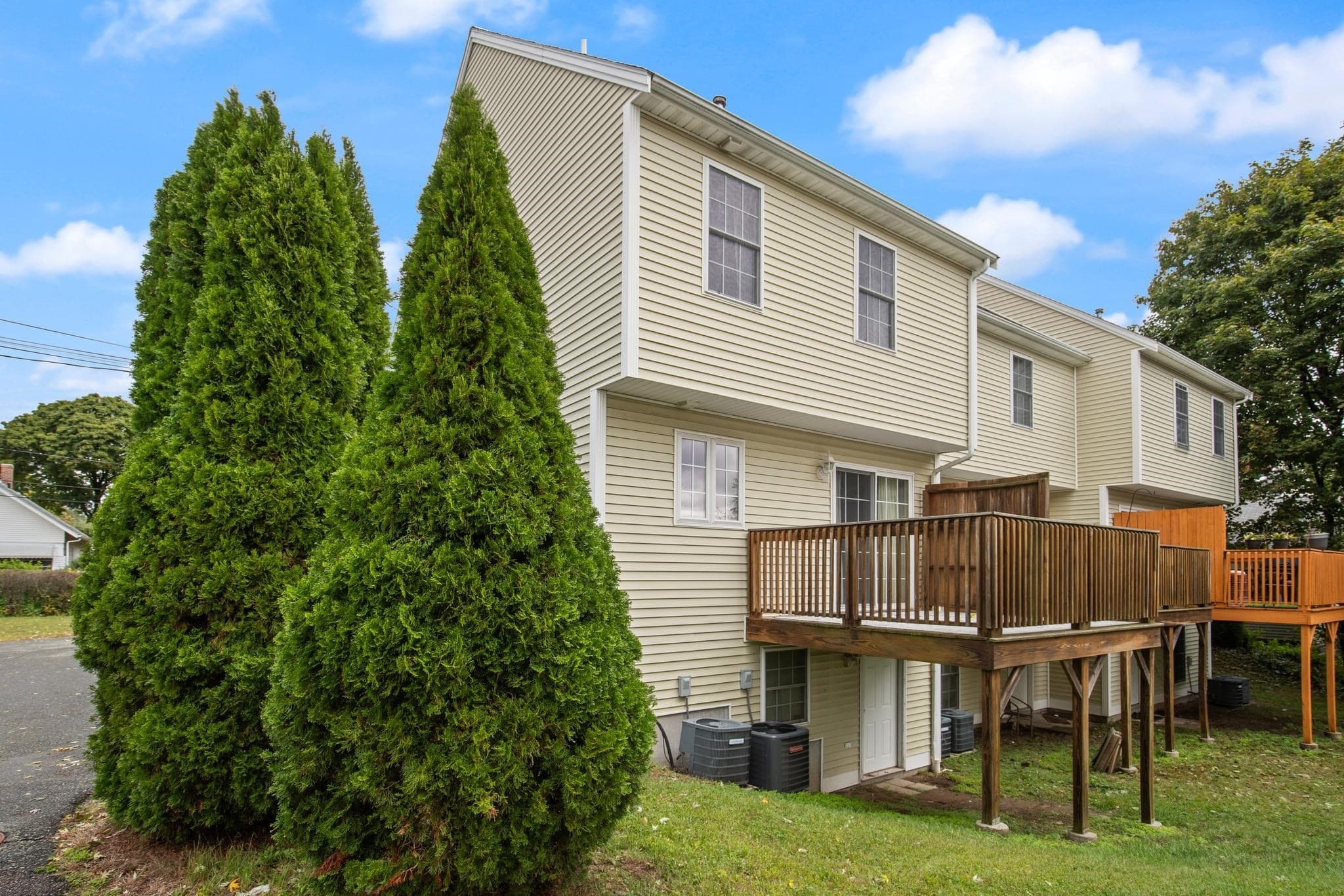 Condominium at 129 Scott St # 4, Attleboro MA 02703, Attleboro, photo 30 of 33