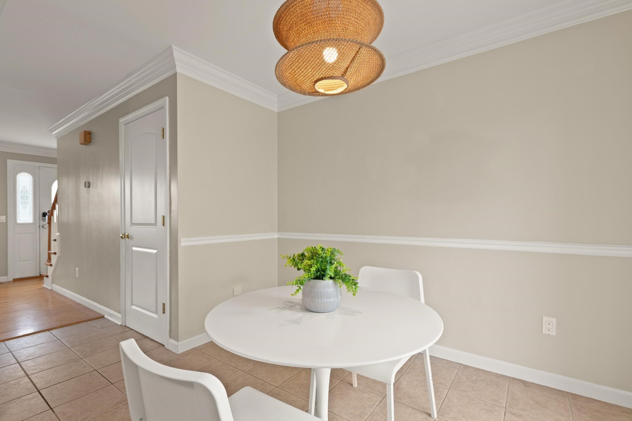 Condominium at 129 Scott St # 4, Attleboro MA 02703, Attleboro, photo 11 of 33