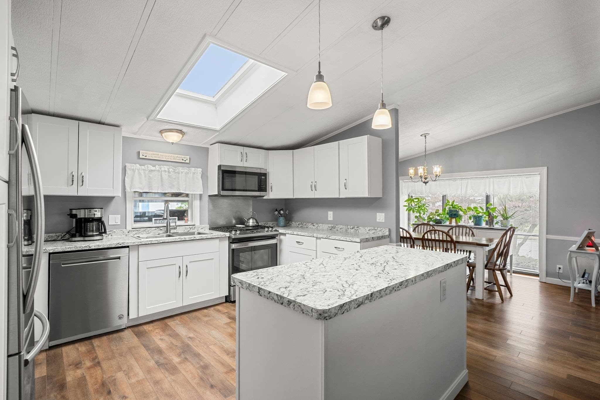 Mobile Home at 38 Victorian Way, West Bridgewater MA 02379, West Bridgewater, photo 4 of 36