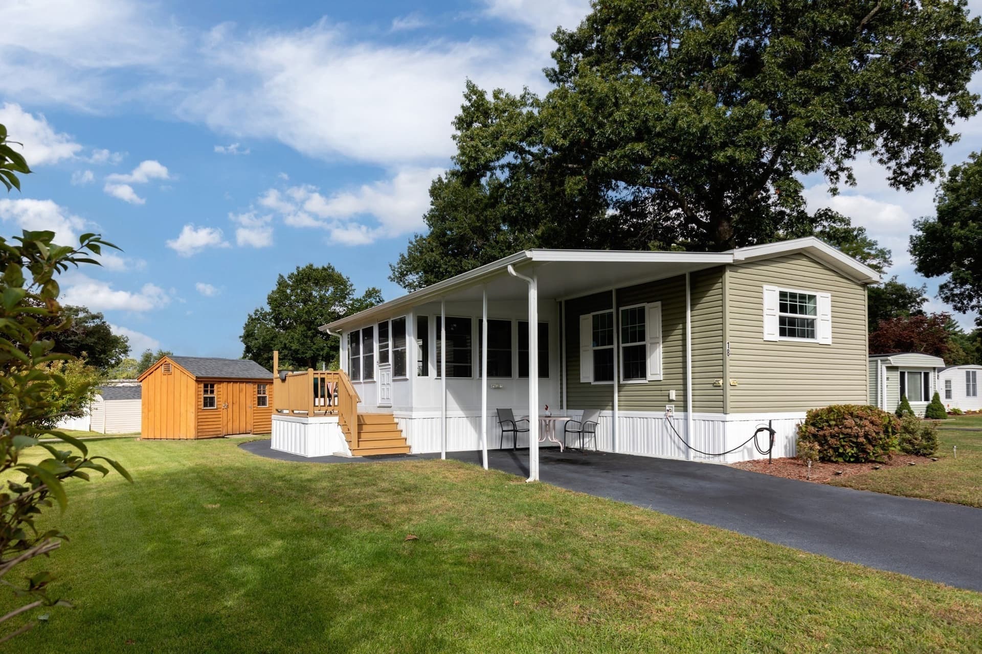 18 Candlelight Dr, Plymouth MA 02360