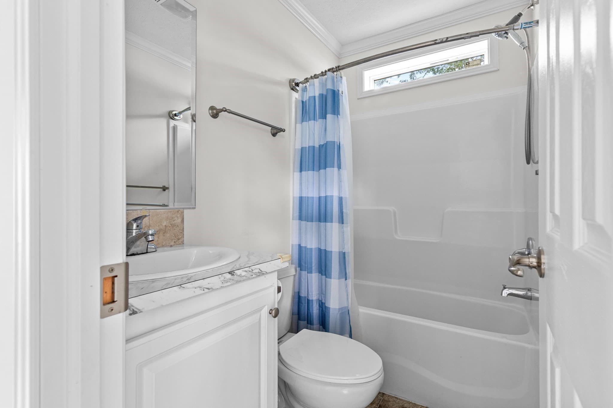 Mobile Home at 18 Candlelight Dr, Plymouth MA 02360, Plymouth, photo 15 of 24