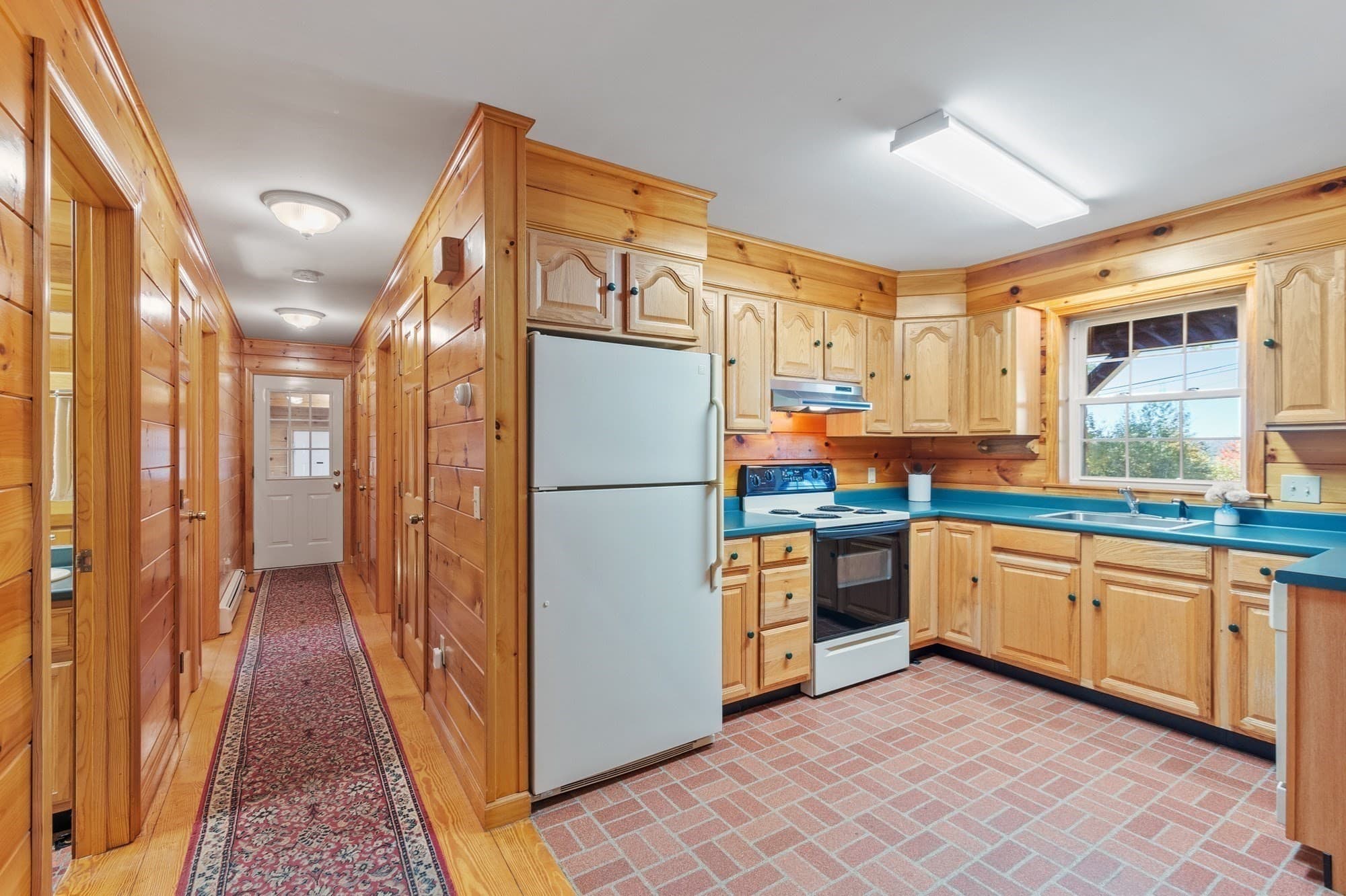 Single Family Residence at 11 Woods Rd., Westminster MA 01473, Westminster, photo 11 of 39