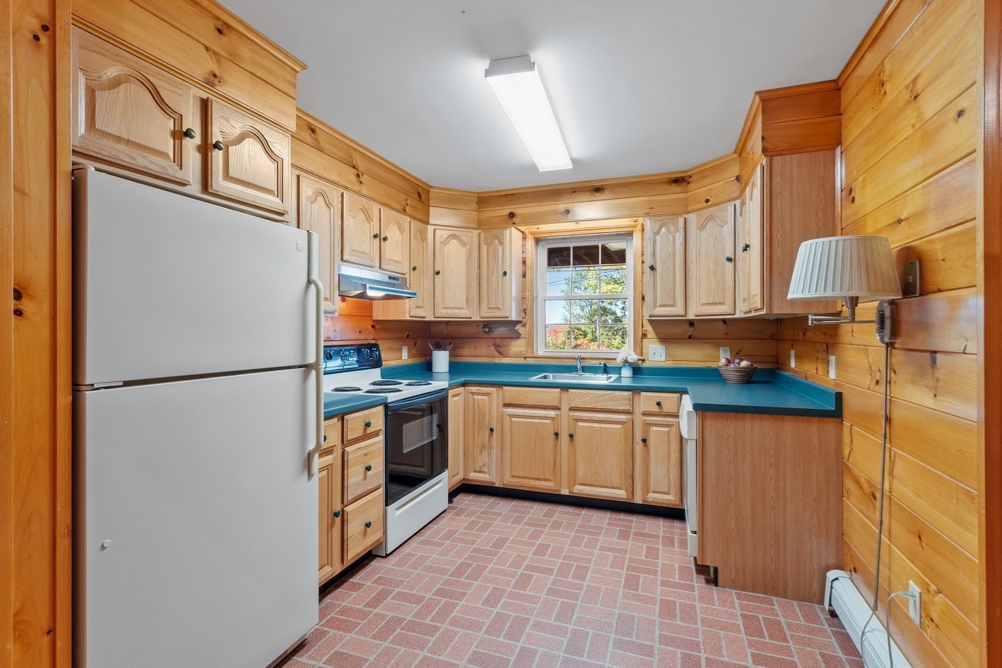 Single Family Residence at 11 Woods Rd., Westminster MA 01473, Westminster, photo 8 of 39